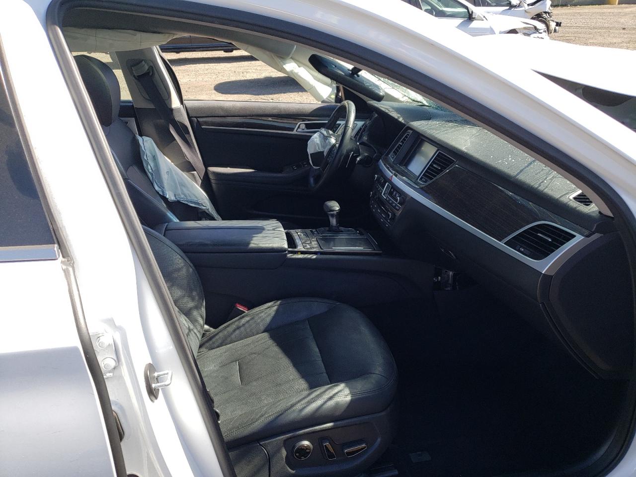 Photo 5 from auction – 2018 GENESIS G80 BASE with VIN KMHGN4JE1JU225907