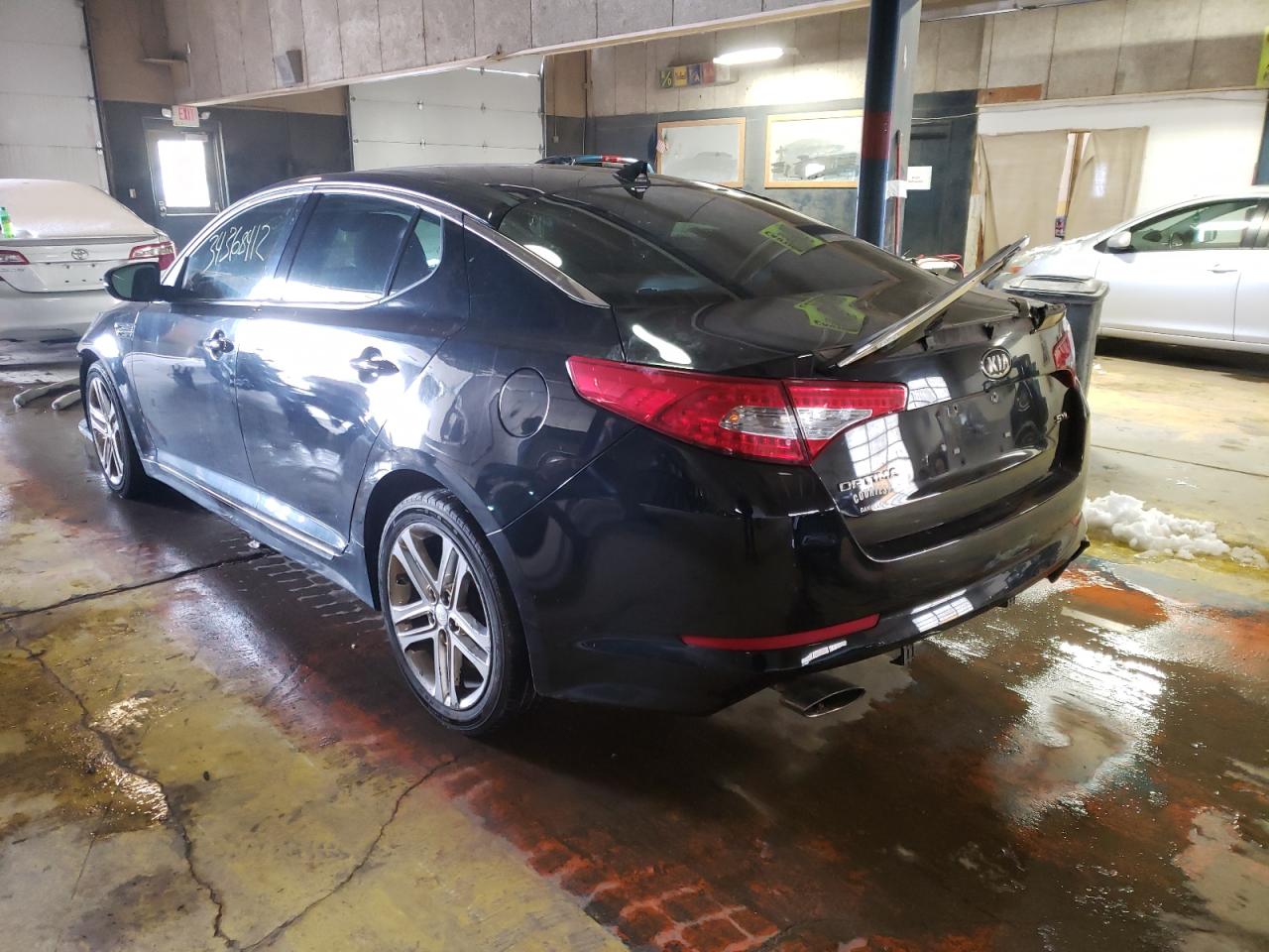Photo 3 from auction – 2013 KIA OPTIMA SX with VIN 5XXGR4A61DG104273