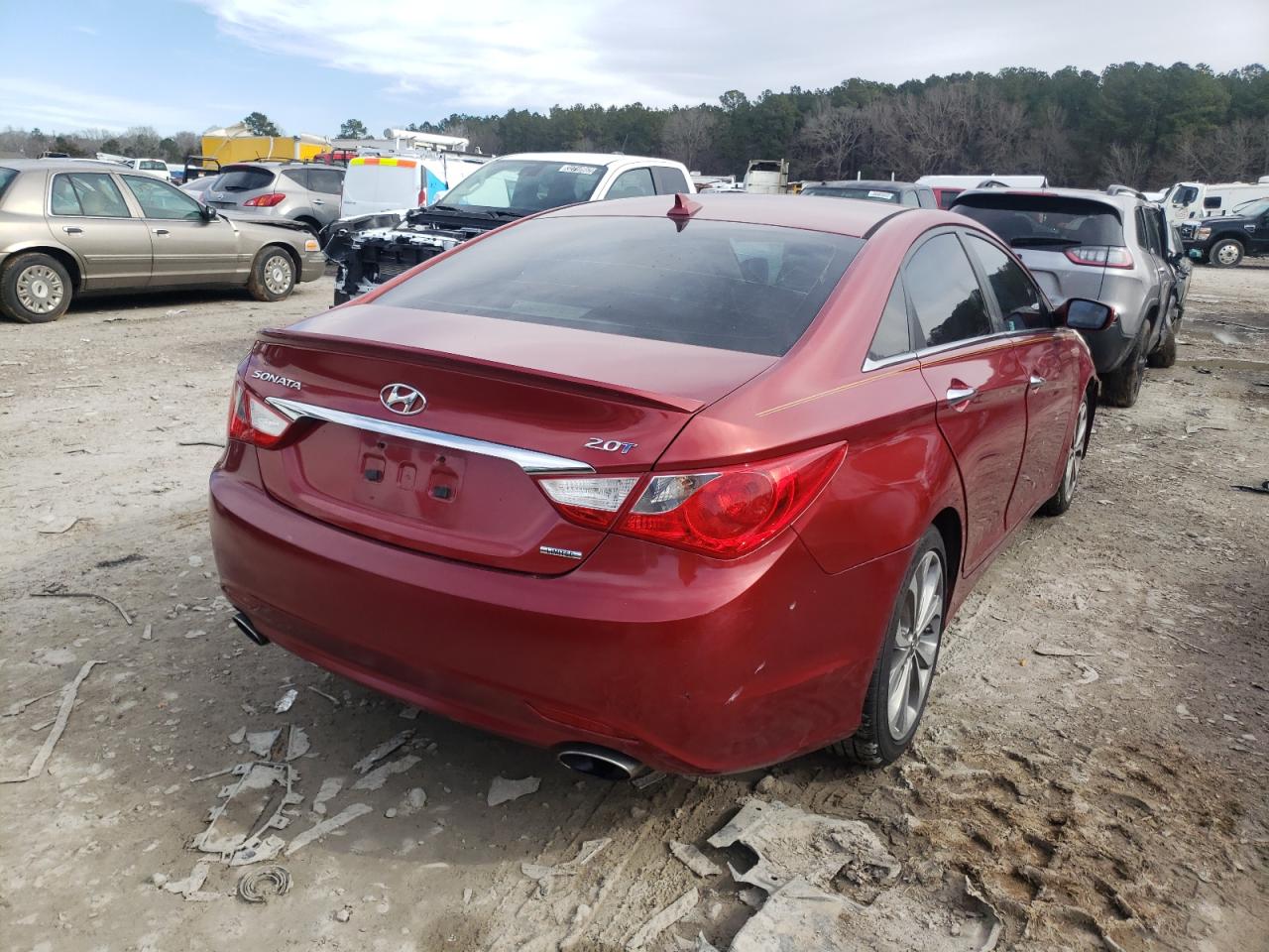 Photo 4 from auction – 2013 HYUNDAI SONATA SE with VIN 5NPEC4ABXDH644666