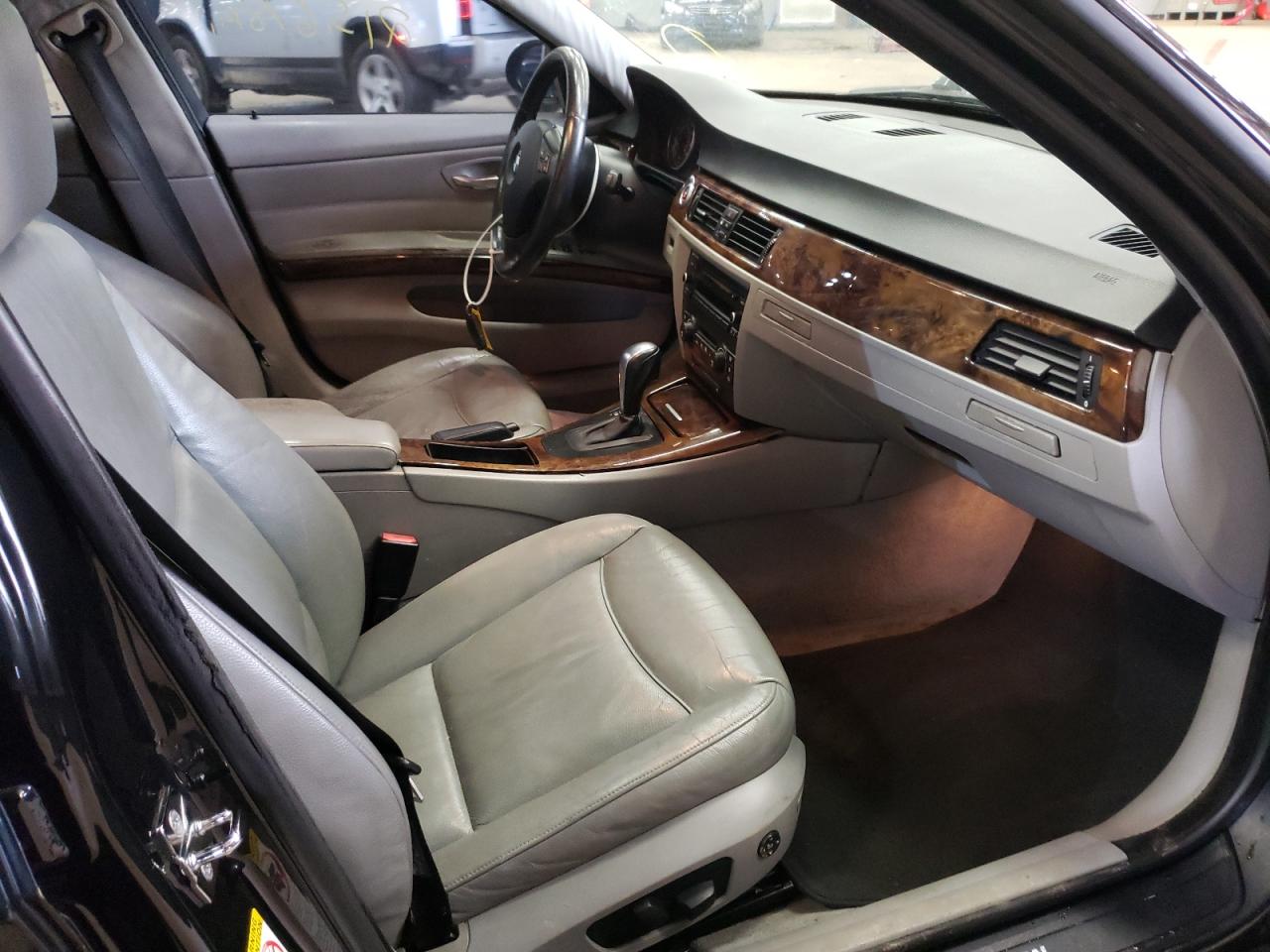 Photo 5 from auction – 2006 BMW 325 I with VIN WBAVB13526KR66793