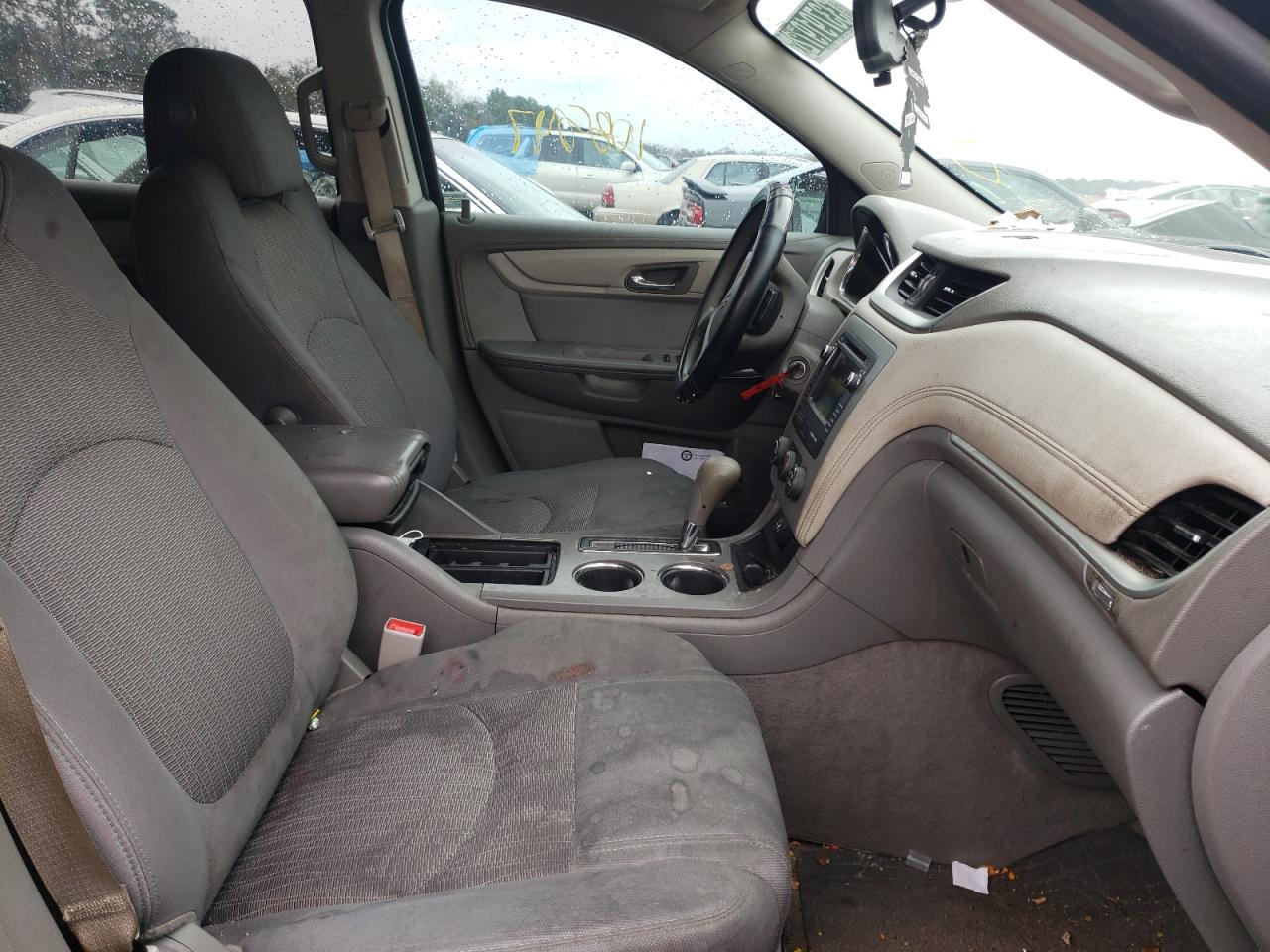 Photo 5 from auction – 2014 CHEVROLET TRAVERSE L with VIN 1GNKRFED9EJ210022