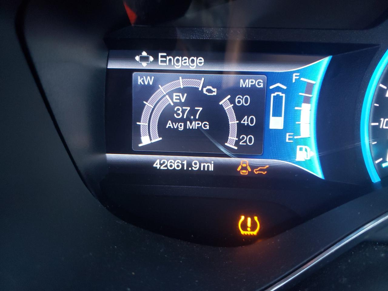 Photo 8 from auction – 2016 FORD C-MAX SEL with VIN 1FADP5BUXGL120963