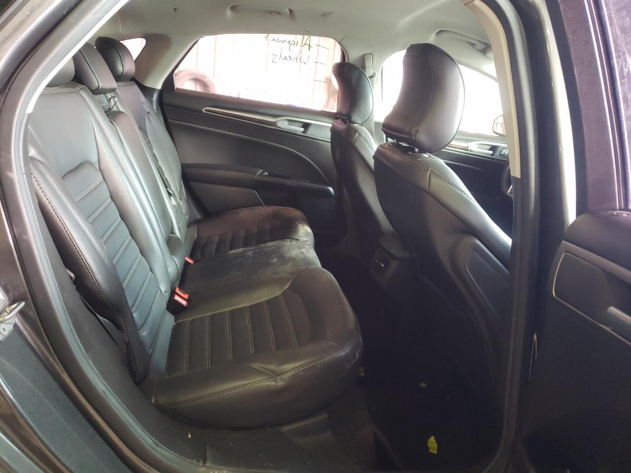 Photo 6 from auction – 2016 FORD FUSION SE with VIN 3FA6P0HD8GR404354