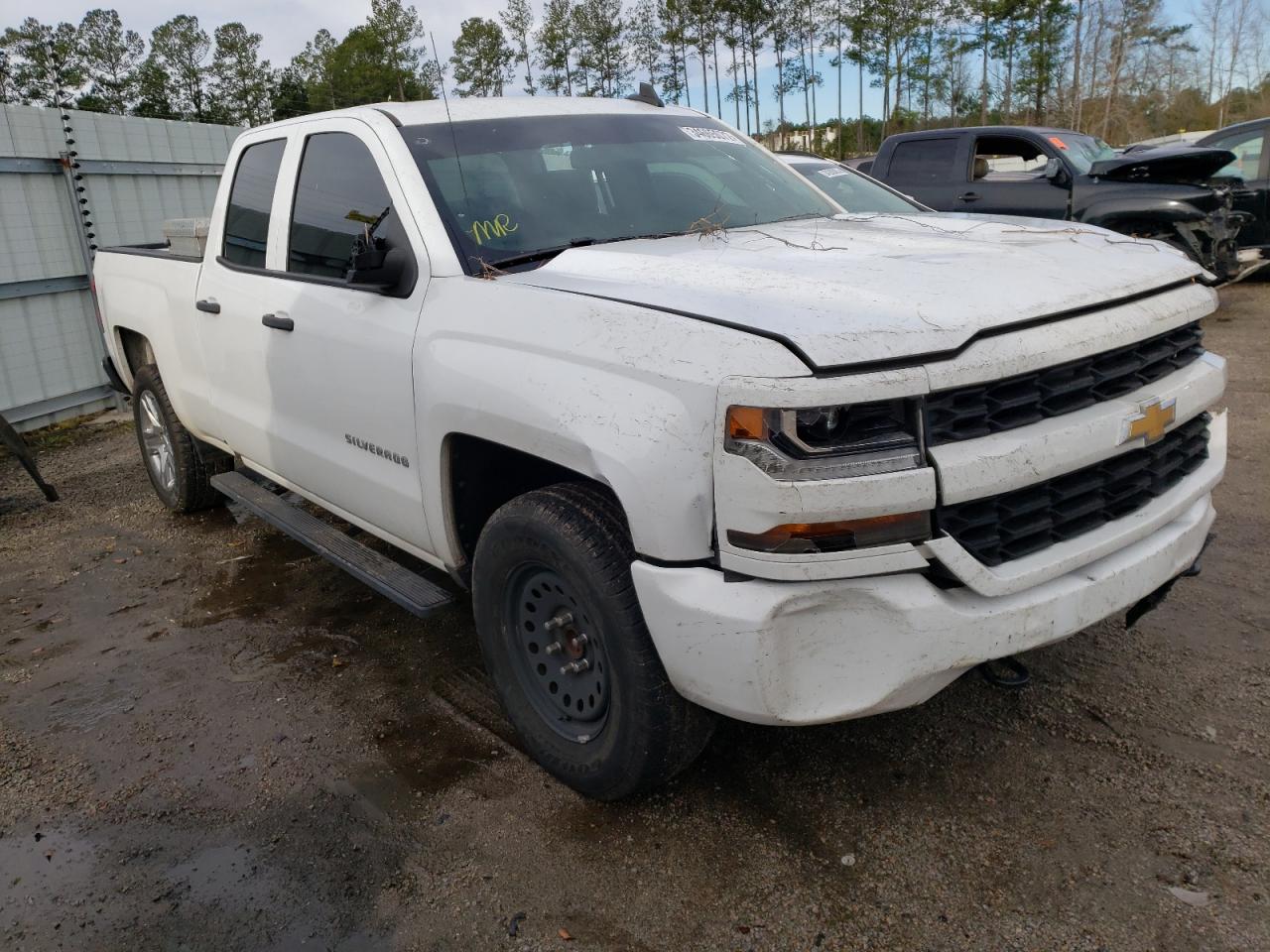 CHEVROLET SILVERADO 2017 with VIN 1GCRCPEH5HZ263372 - Photo from auction