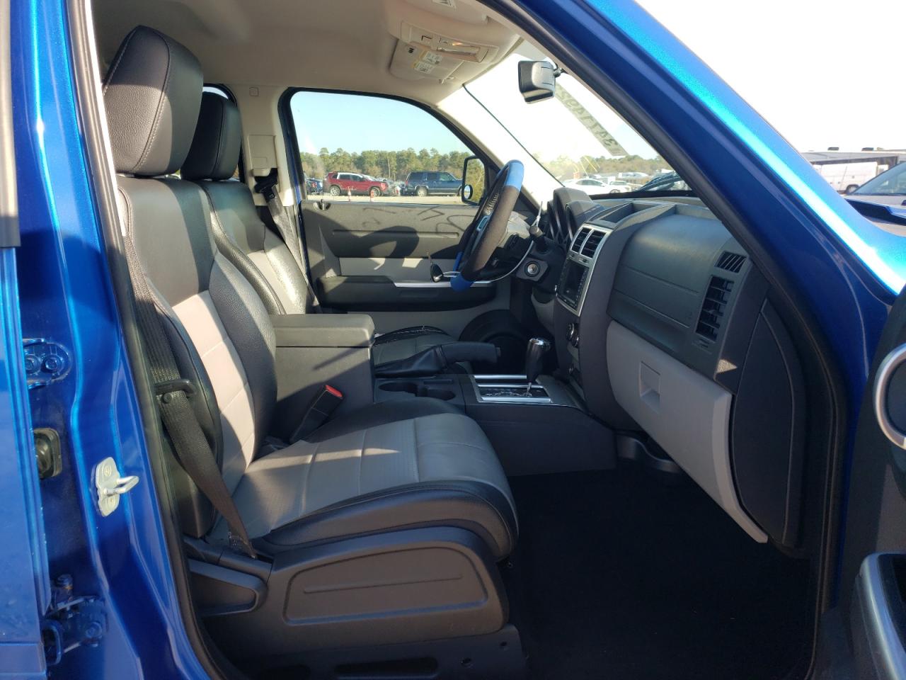 Photo 5 from auction – 2007 DODGE NITRO SLT with VIN 1D8GT58K47W735680