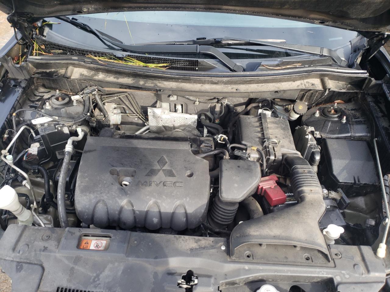 Photo 7 from auction – 2014 MITSUBISHI OUTLANDER with VIN JA4AD3A39EZ015791