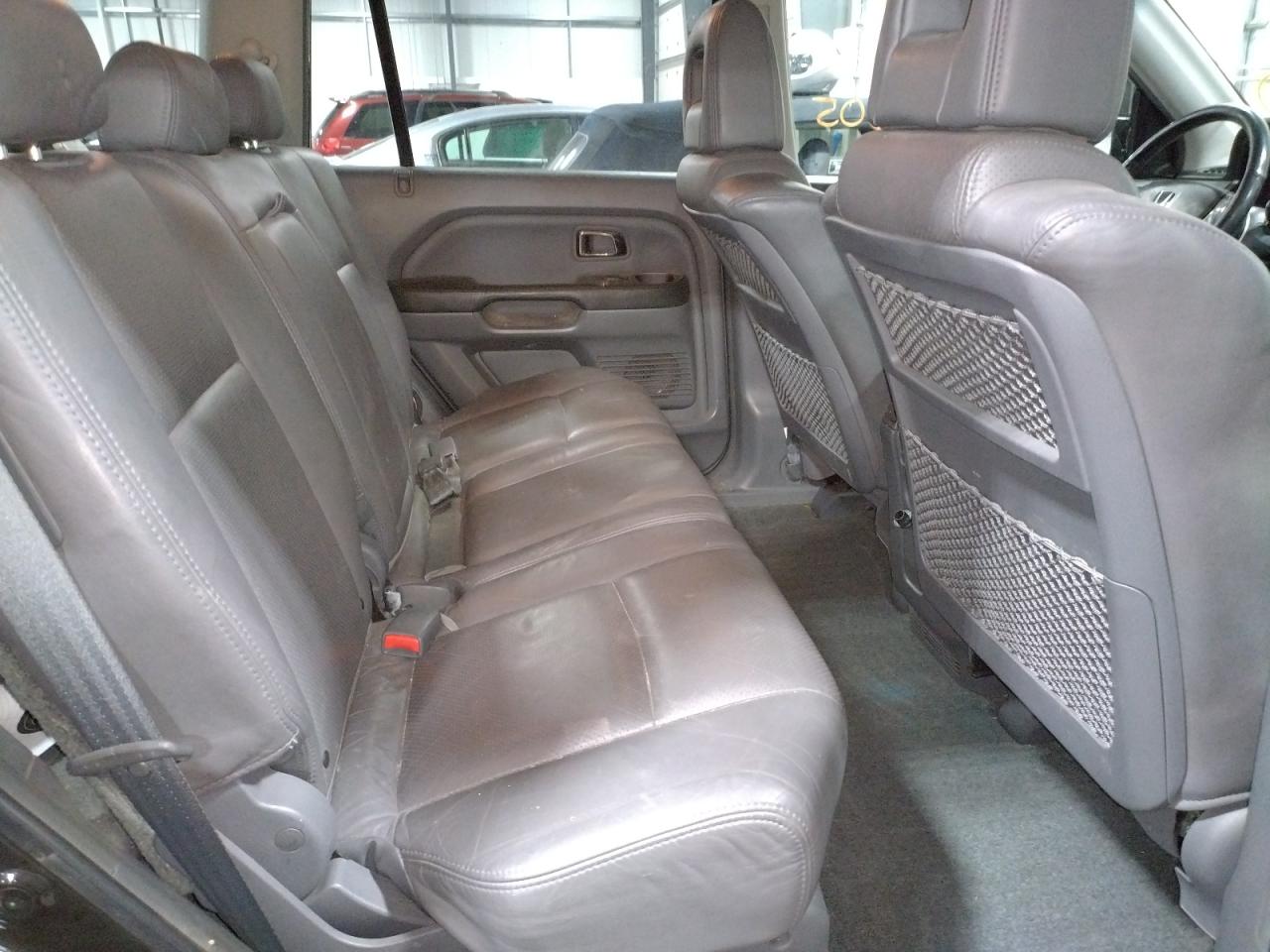 Photo 6 from auction – 2003 HONDA PILOT EXL with VIN 2HKYF18563H534814