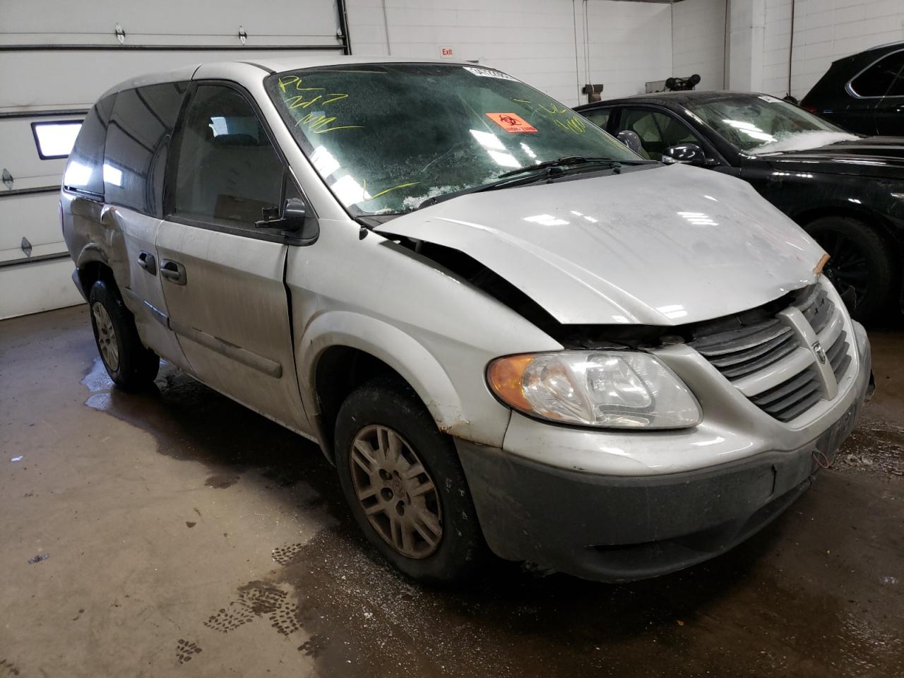 DODGE CARAVAN SE 2006 with VIN 1D4GP25B26B517798 - Photo from auction