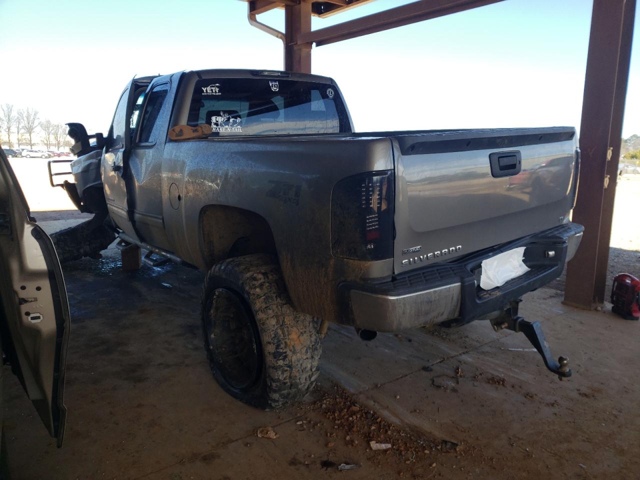 Photo 3 from auction – 2009 CHEVROLET SILVERADO with VIN 1GCEK29049Z271585