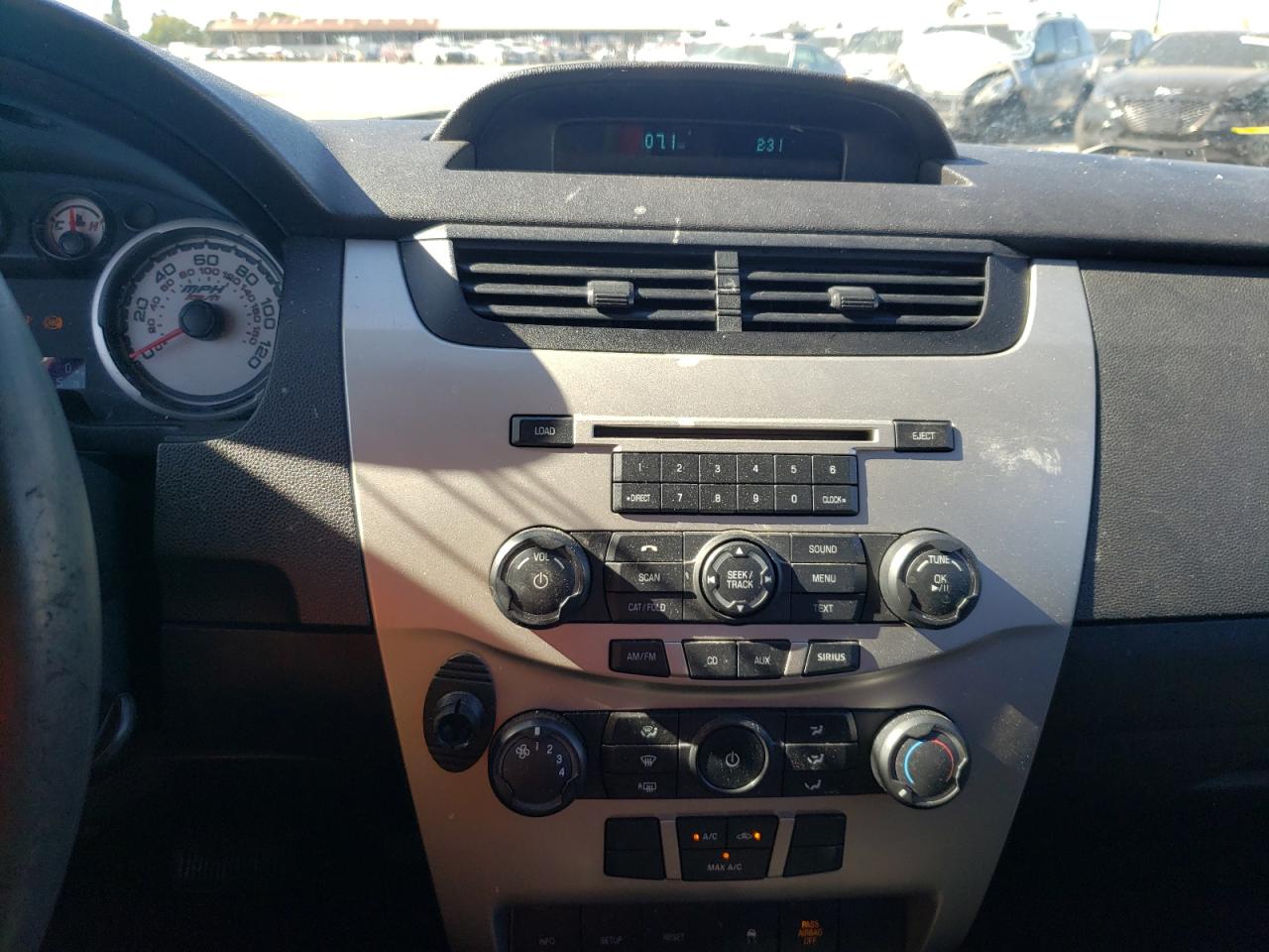 Photo 9 from auction – 2010 FORD FOCUS SE with VIN 1FAHP3FN9AW230305