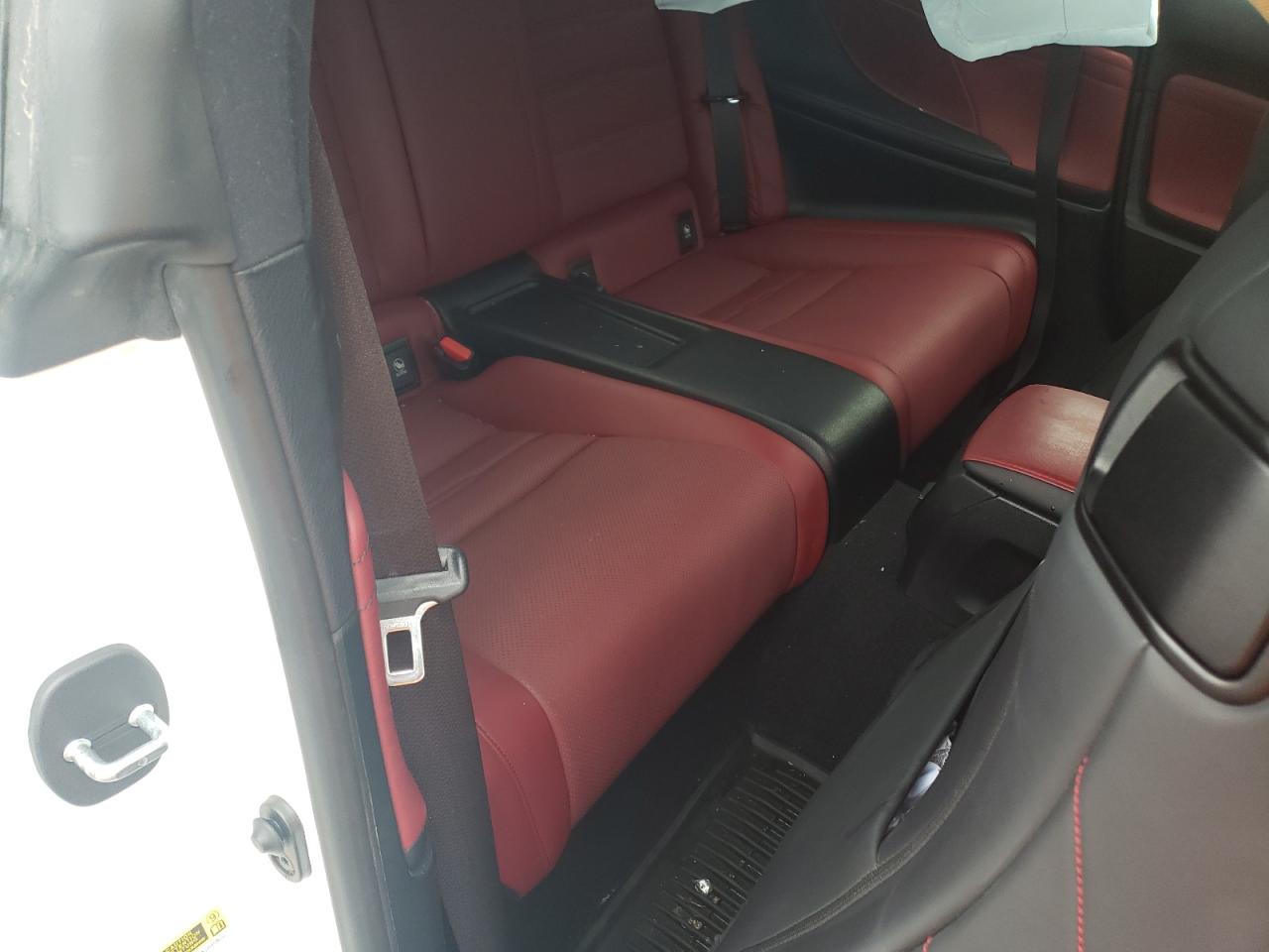 Photo 6 from auction – 2015 LEXUS RC 350 with VIN JTHSE5BC3F5004584