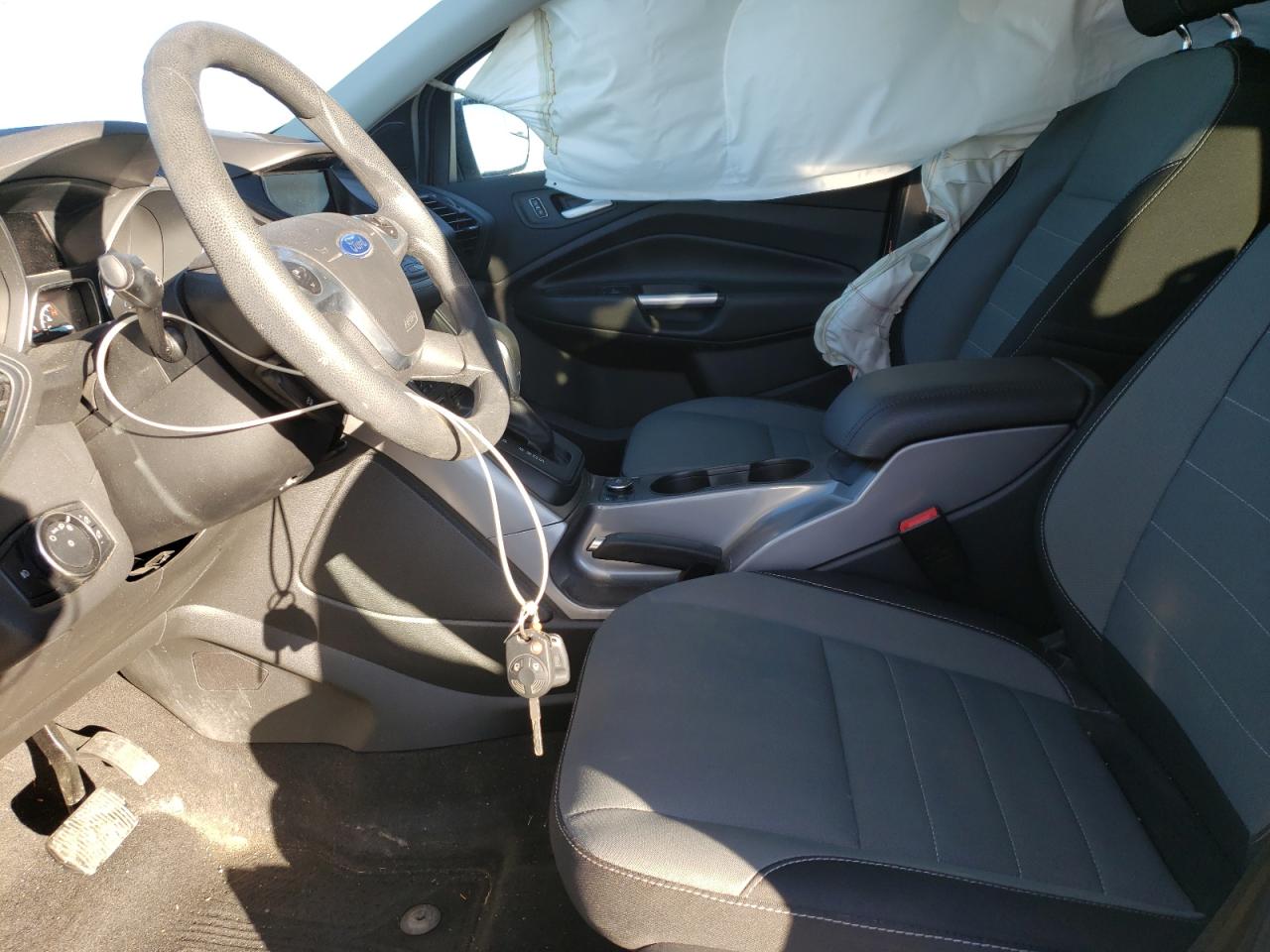 Photo 5 from auction – 2016 FORD ESCAPE SE with VIN 1FMCU9G96GUC84274