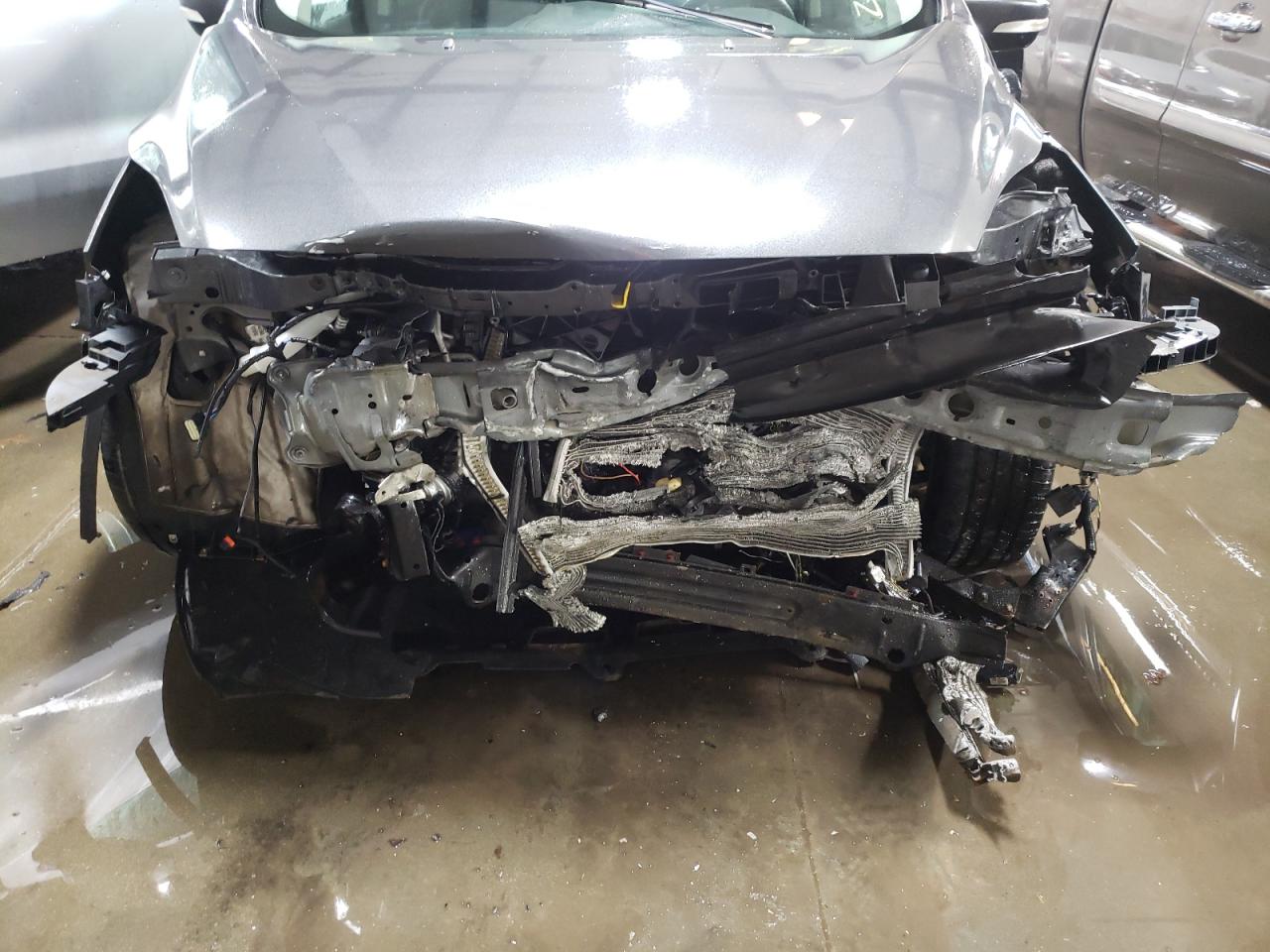 Photo 9 from auction – 2017 FORD C-MAX SE with VIN 1FADP5AU2HL103450