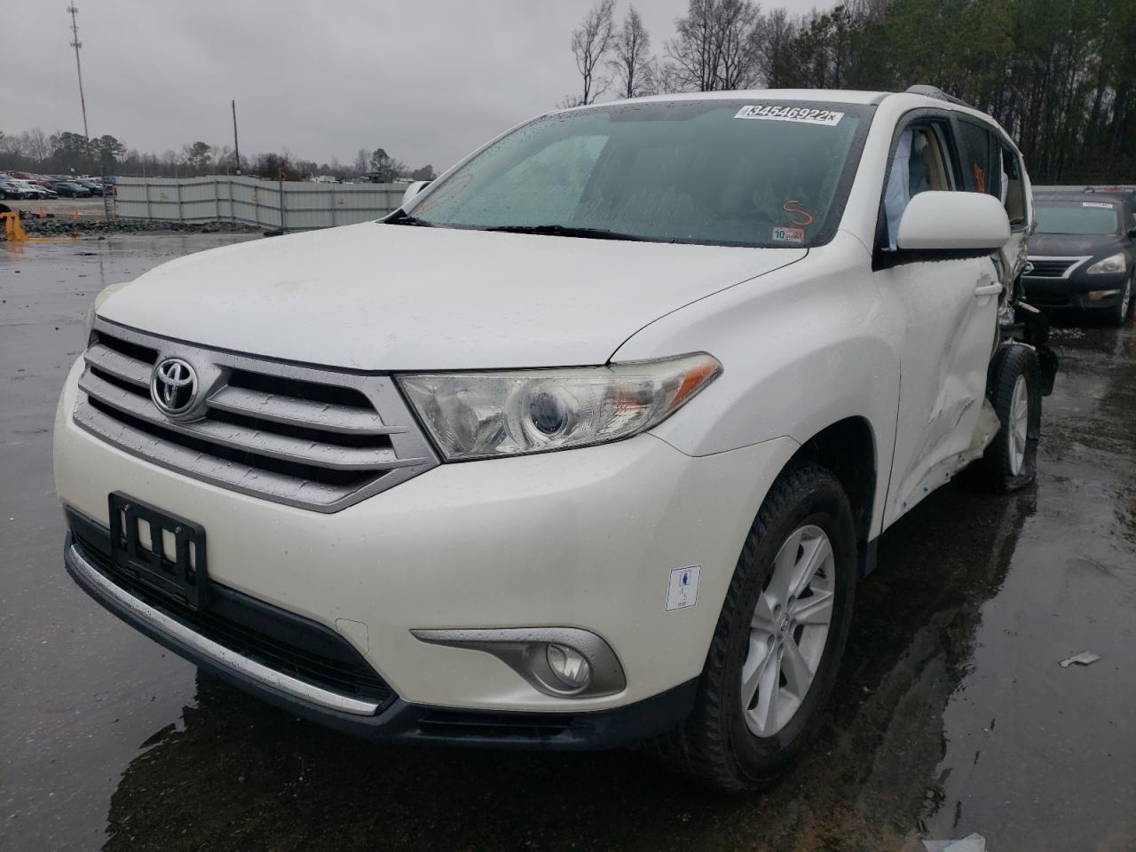 Photo 2 from auction – 2013 TOYOTA HIGHLANDER with VIN 5TDZA3EH4DS035843