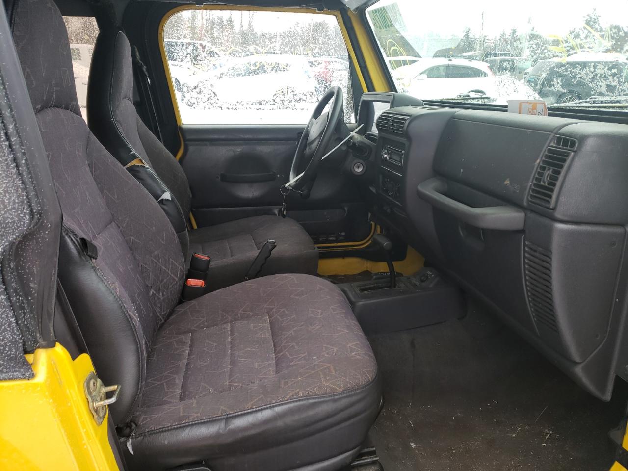 Photo 5 from auction – 2002 JEEP WRANGLER with VIN 1J4FA29P92P736586