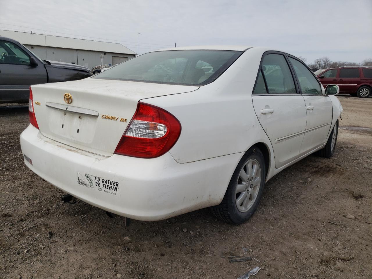Photo 4 from auction – 2004 TOYOTA CAMRY LE with VIN 4T1BE30K04U319258
