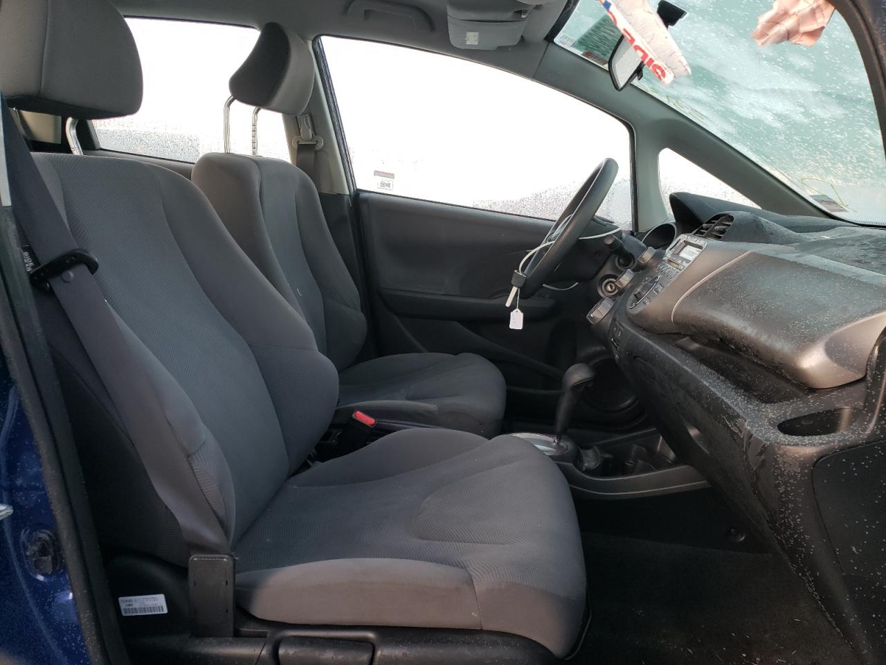 Photo 5 from auction – 2010 HONDA FIT with VIN JHMGE8H29AS013323
