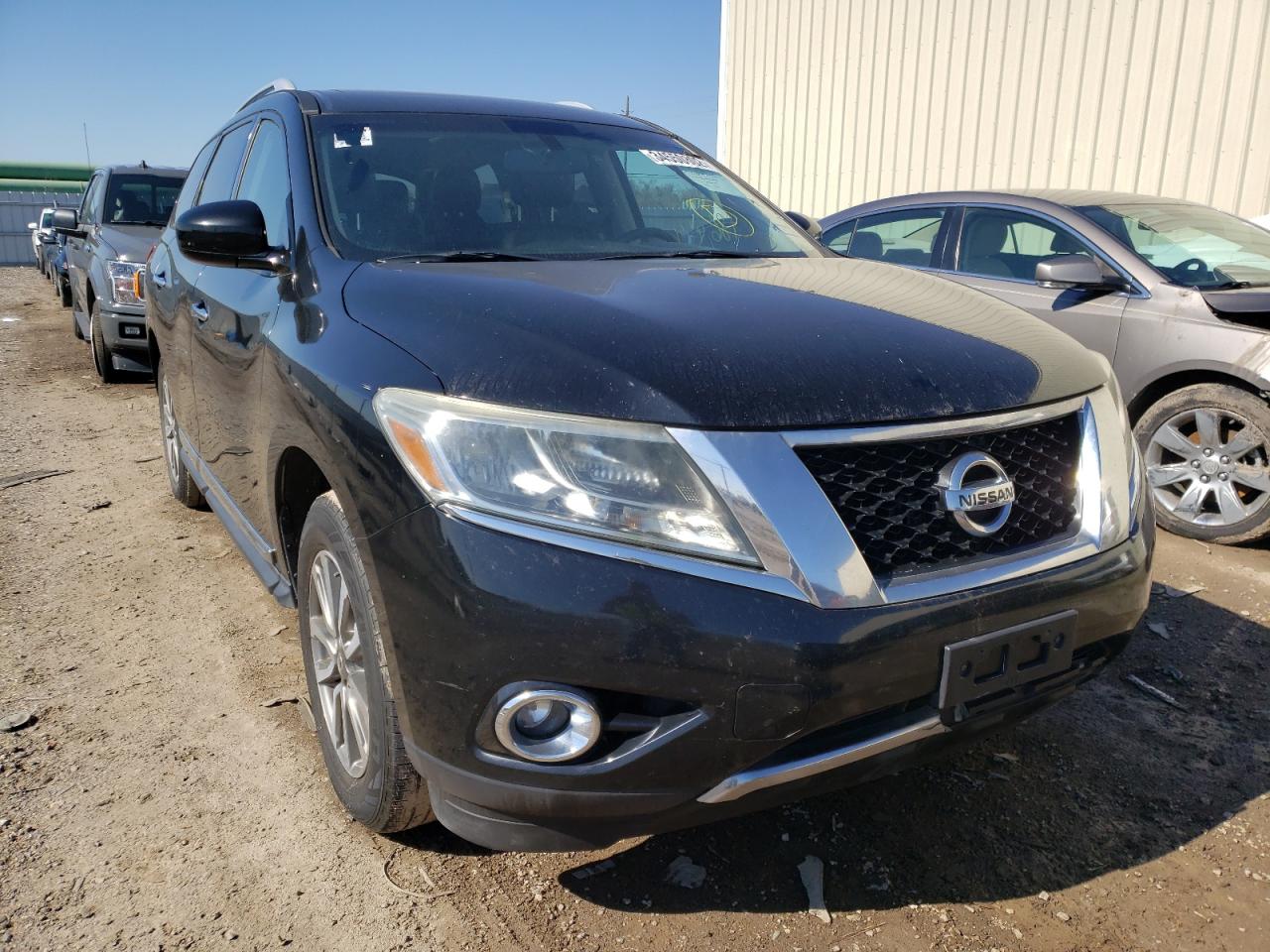 NISSAN PATHFINDER 2013 with VIN 5N1AR2MN8DC648424 - Photo from auction
