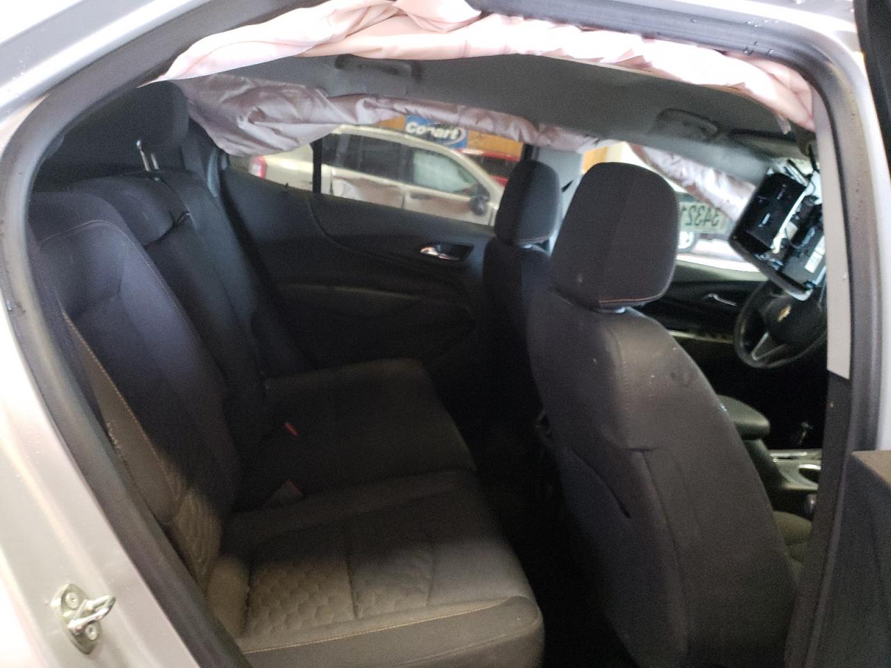 Photo 6 from auction – 2018 CHEVROLET EQUINOX LT with VIN 2GNAXSEV7J6251503