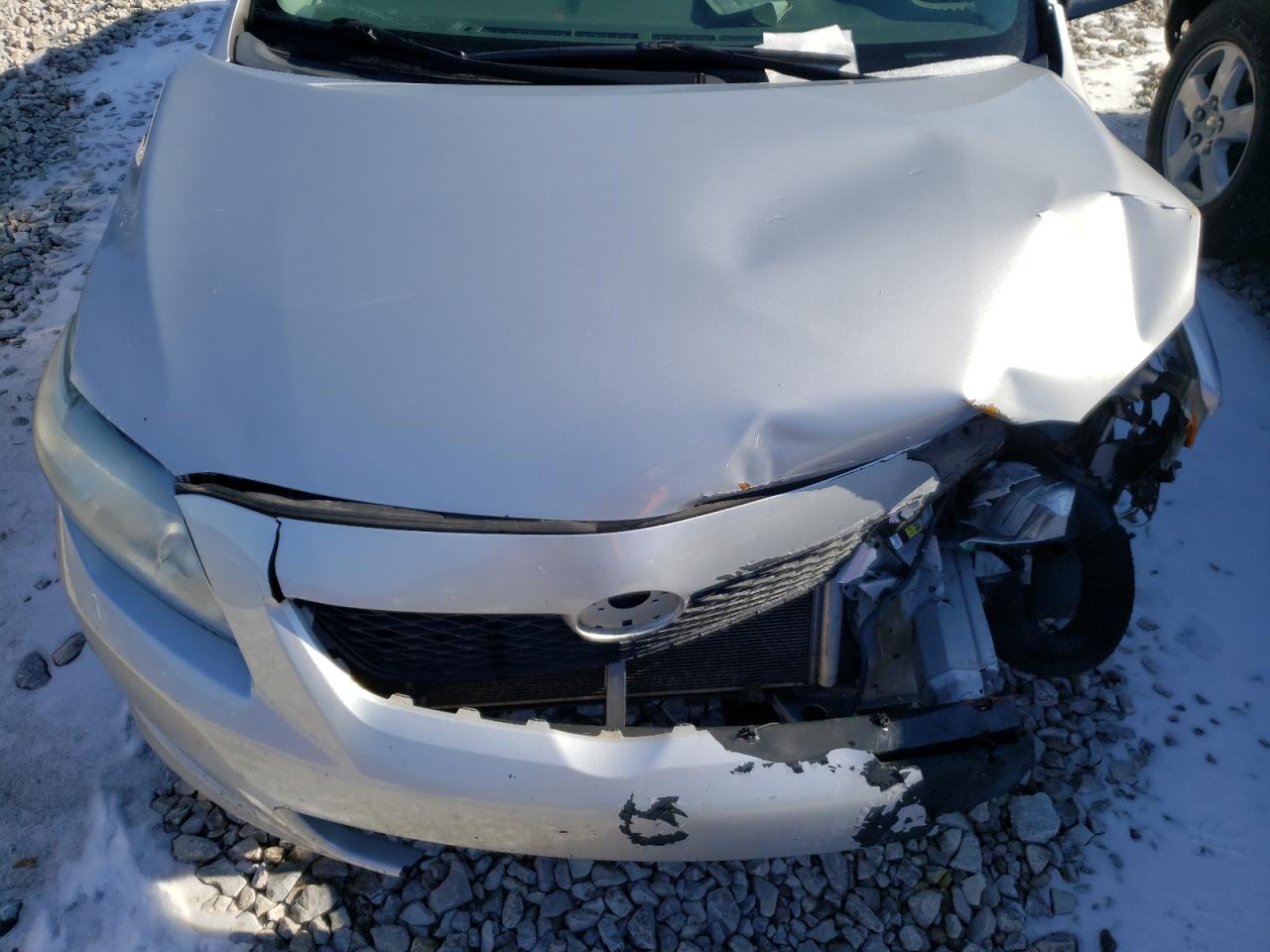 Zdjęcie 7 z aukcji – 2010 TOYOTA COROLLA BA z VIN 2T1BU4EE2AC403509