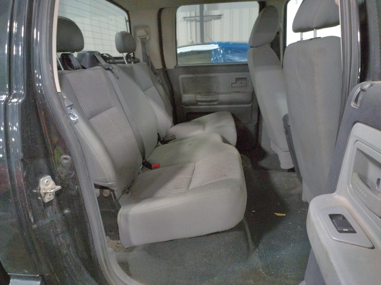 صورة رقم 6 من المزاد - 2011 DODGE DAKOTA SLT مع VIN 1D7RW3GP1BS661849