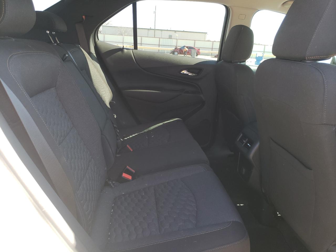 Photo 6 from auction – 2018 CHEVROLET EQUINOX LT with VIN 3GNAXJEV2JL411471