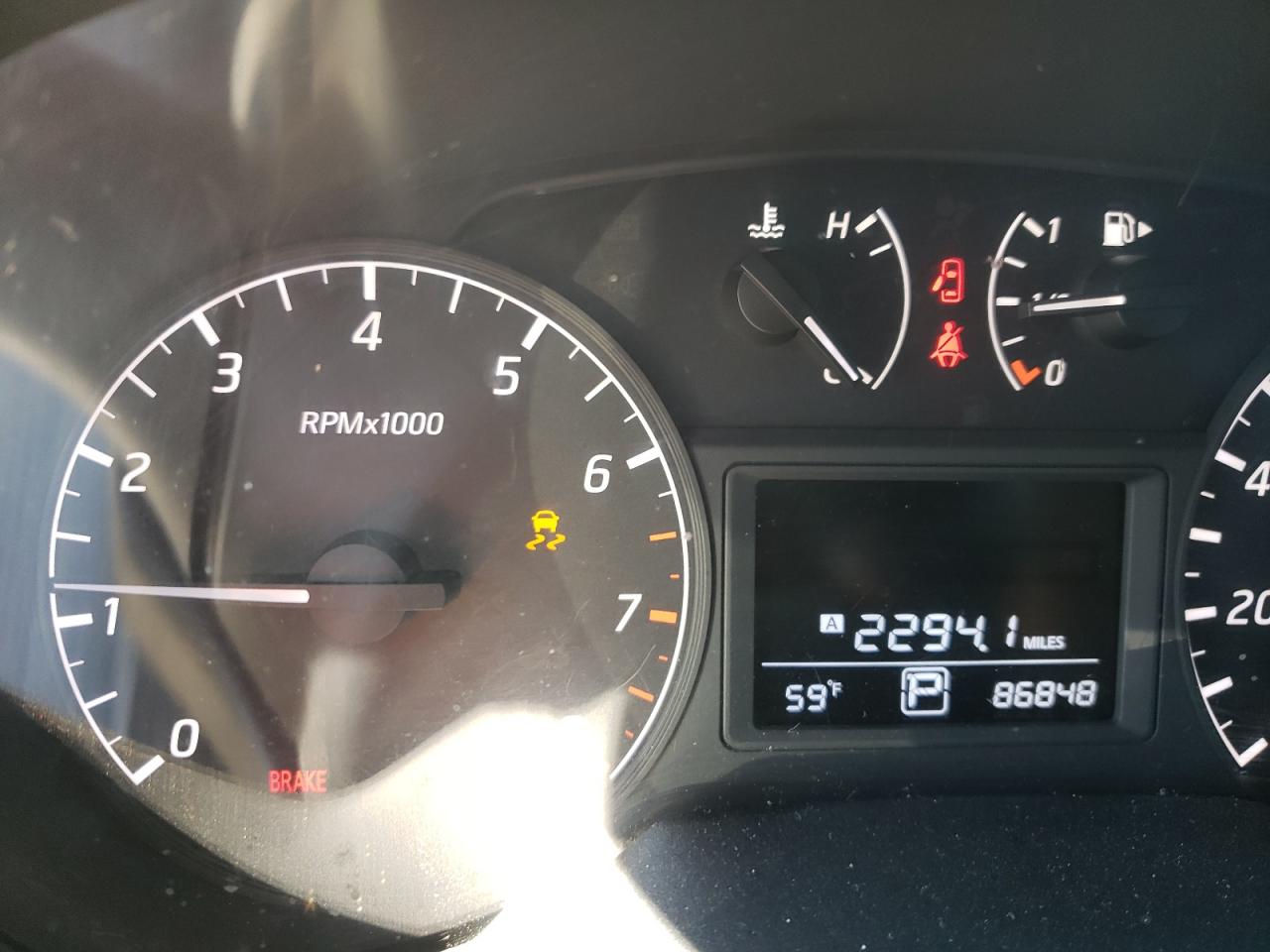 Photo 8 from auction – 2013 NISSAN SENTRA S with VIN 3N1AB7AP5DL715466