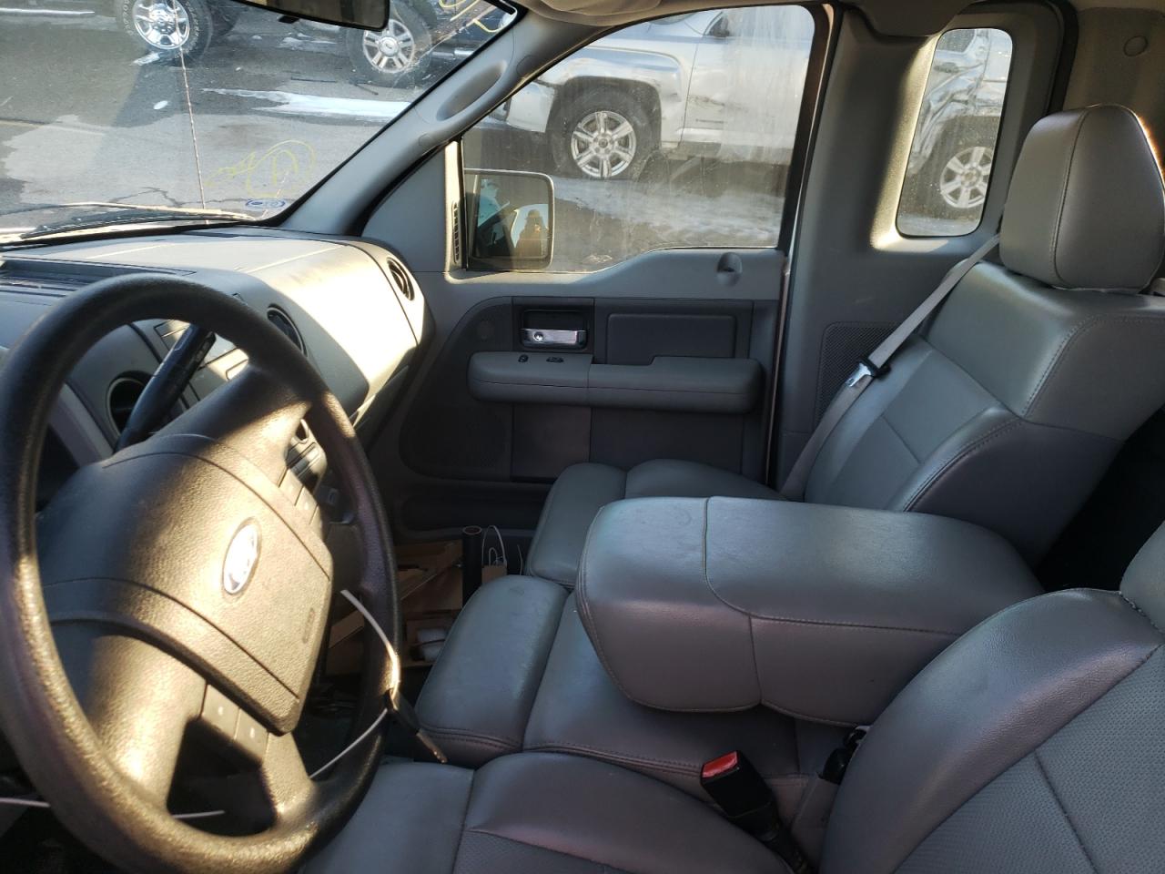 Photo 5 from auction – 2007 FORD F150 with VIN 1FTRF12217KC90452