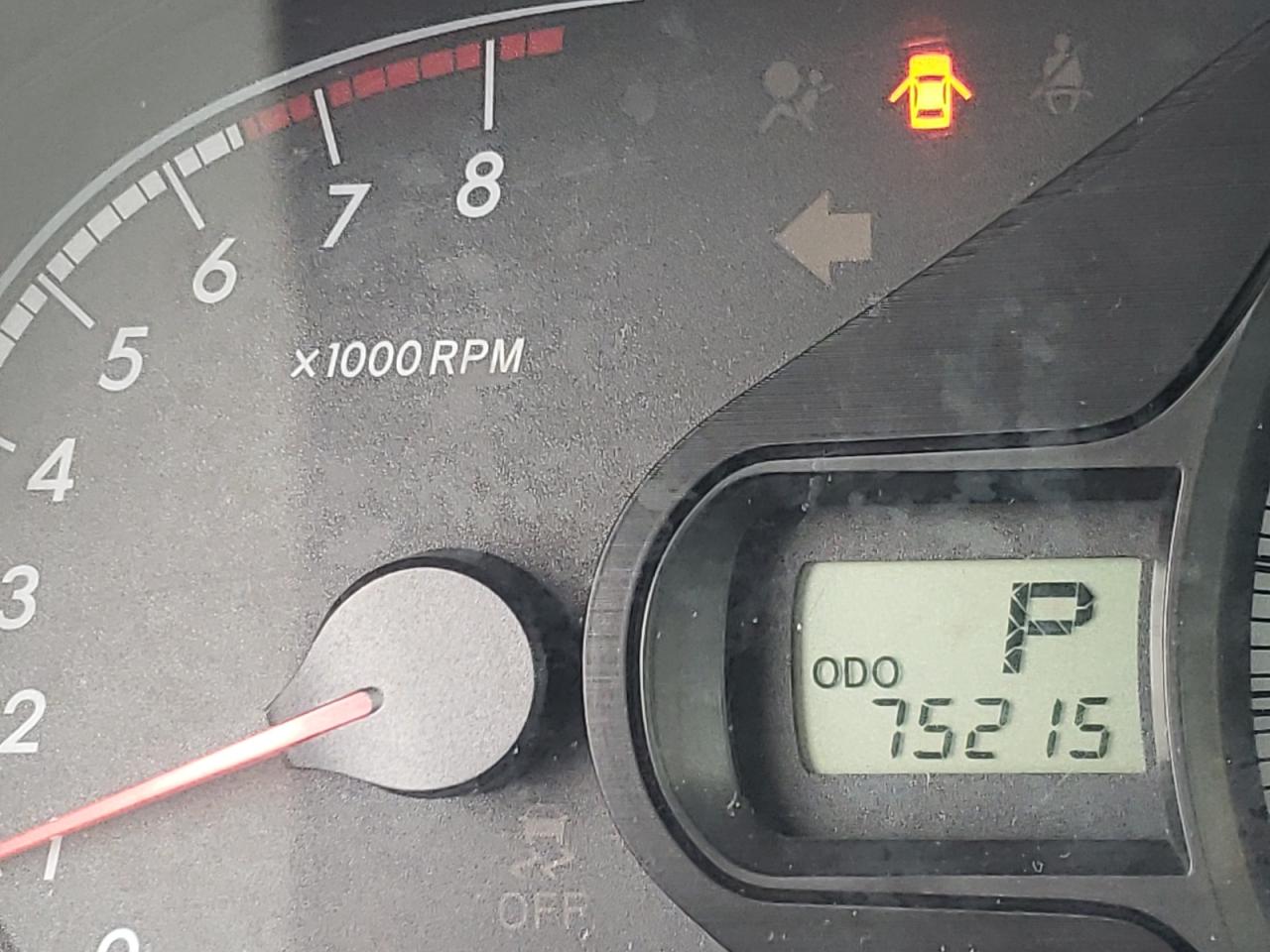 Photo 8 from auction – 2014 TOYOTA SIENNA LE with VIN 5TDKK3DC3ES488308