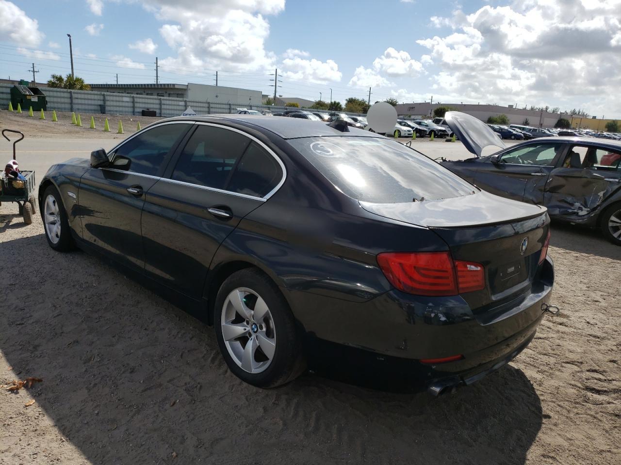 Photo 3 from auction – 2012 BMW 528 XI with VIN WBAXH5C57CDW08880