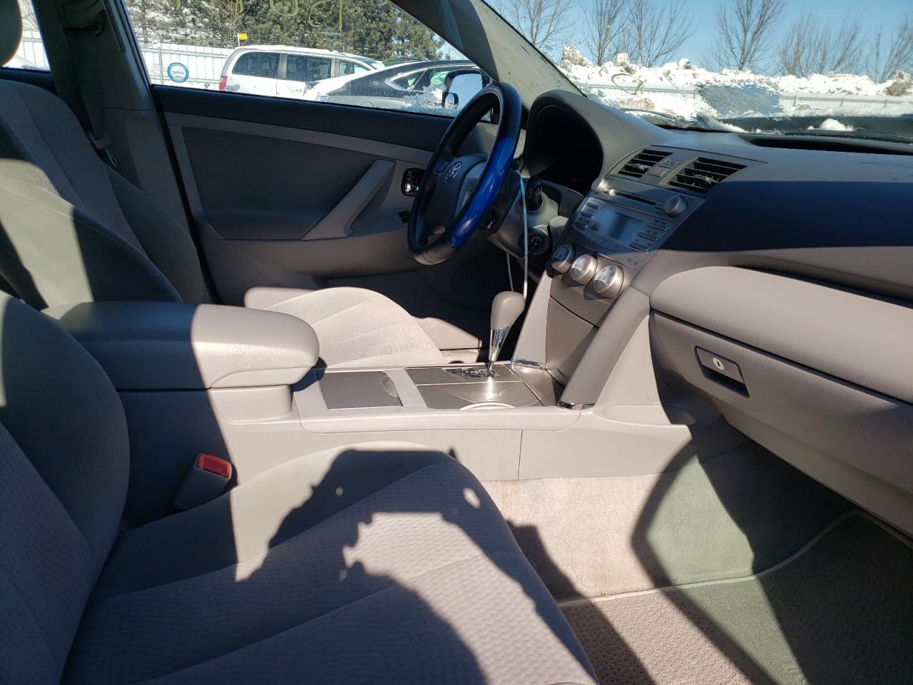 Photo 5 from auction – 2010 TOYOTA CAMRY BASE with VIN 4T1BF3EK9AU042756