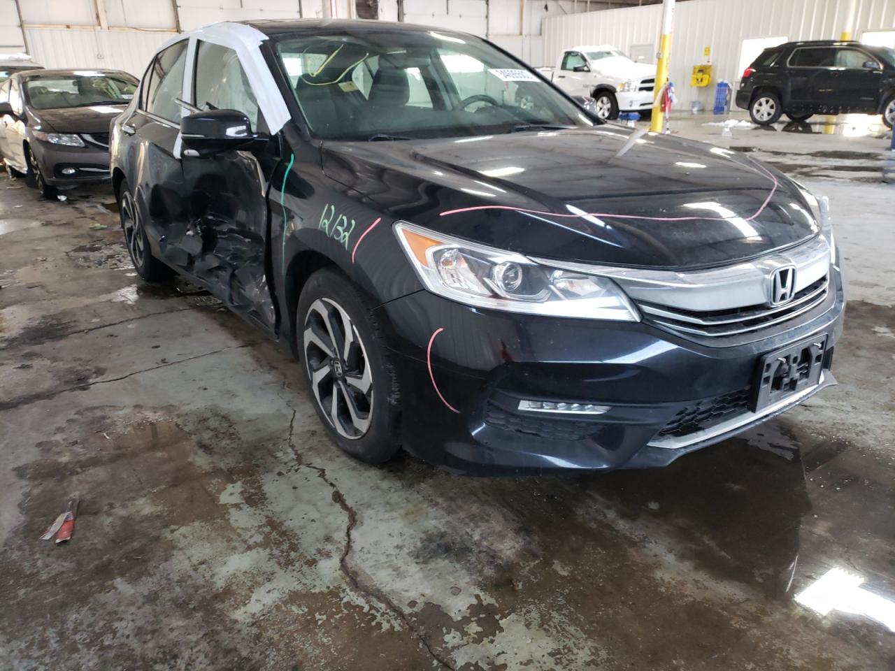 HONDA ACCORD EX 2017 with VIN 1HGCR2F76HA026421 - Photo from auction