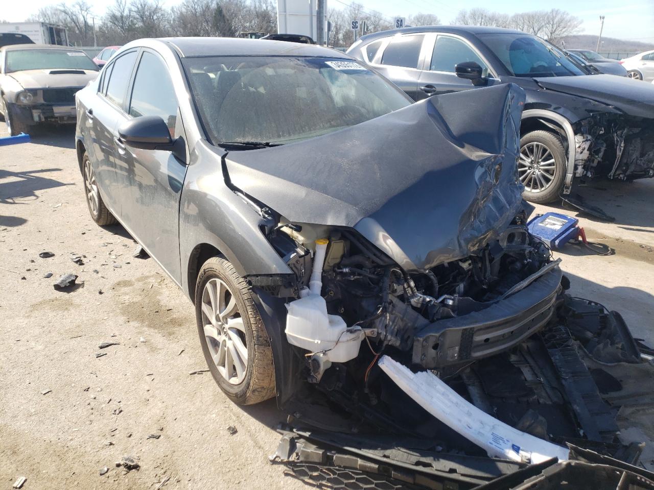 MAZDA 3 I 2013 with VIN JM1BL1W71D1720868 - Photo from auction