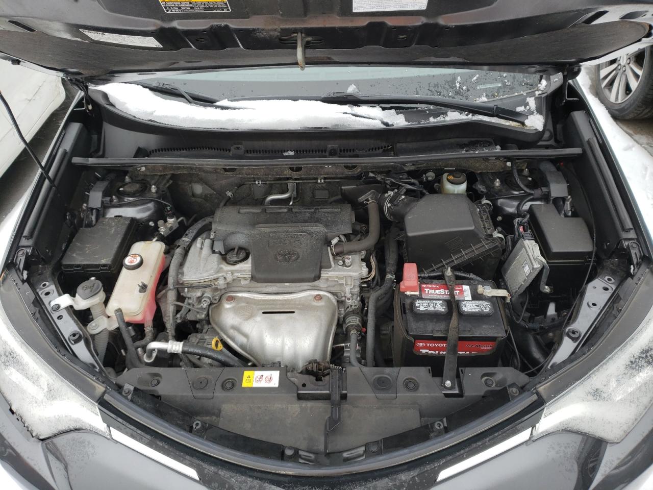 Photo 7 from auction – 2017 TOYOTA RAV4 LE with VIN JTMBFREV8HJ134664