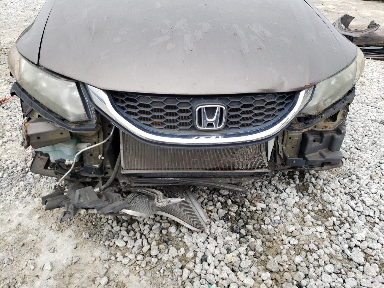 Photo 9 from auction – 2013 HONDA CIVIC LX with VIN 2HGFB2F55DH556228