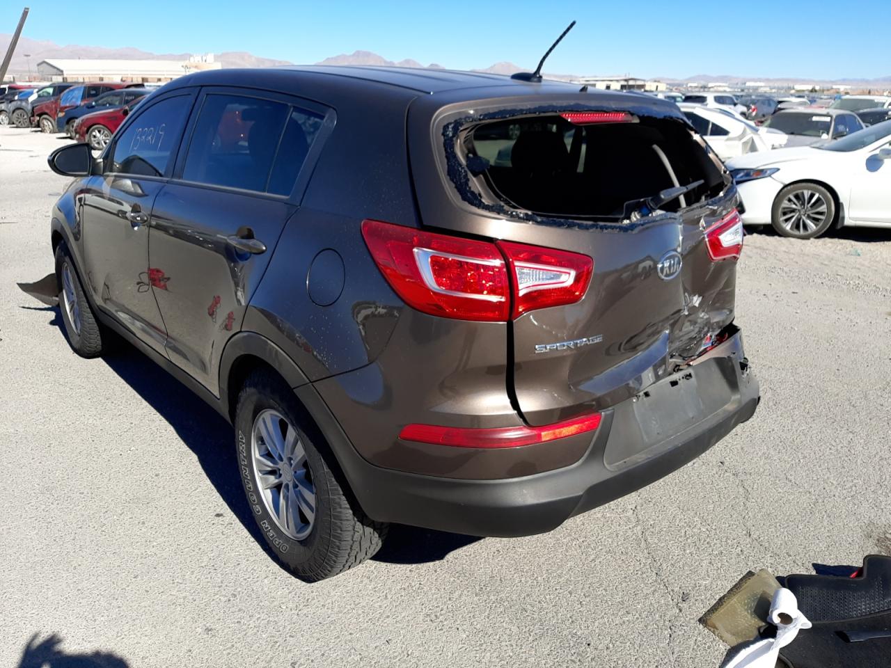 Photo 3 from auction – 2011 KIA SPORTAGE with VIN KNDPB3A23B7099420