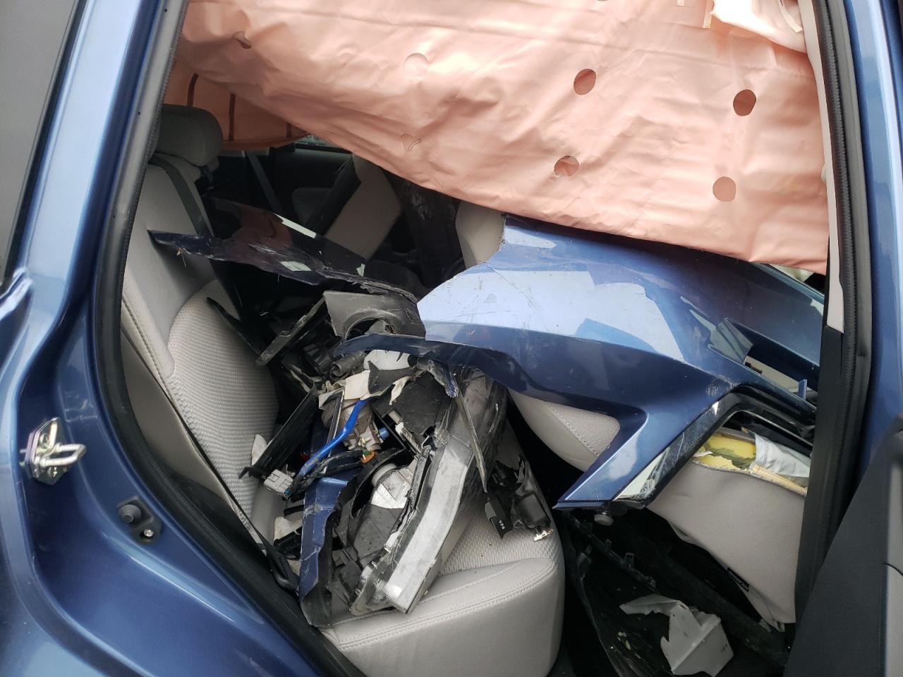 Photo 6 from auction – 2018 SUBARU FORESTER 2 with VIN JF2SJAGC2JH605427