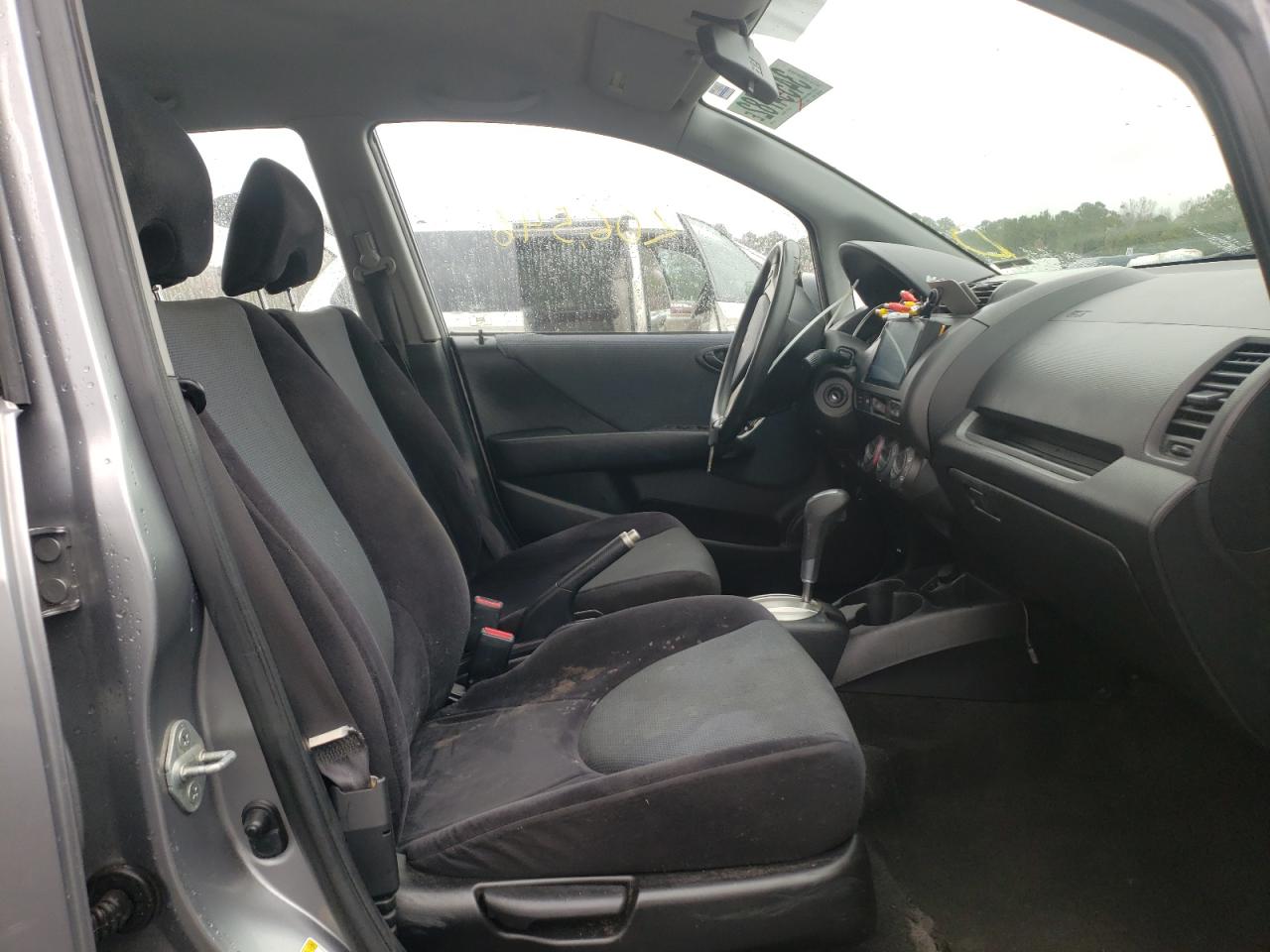 Photo 5 from auction – 2007 HONDA FIT S with VIN JHMGD38677S028596
