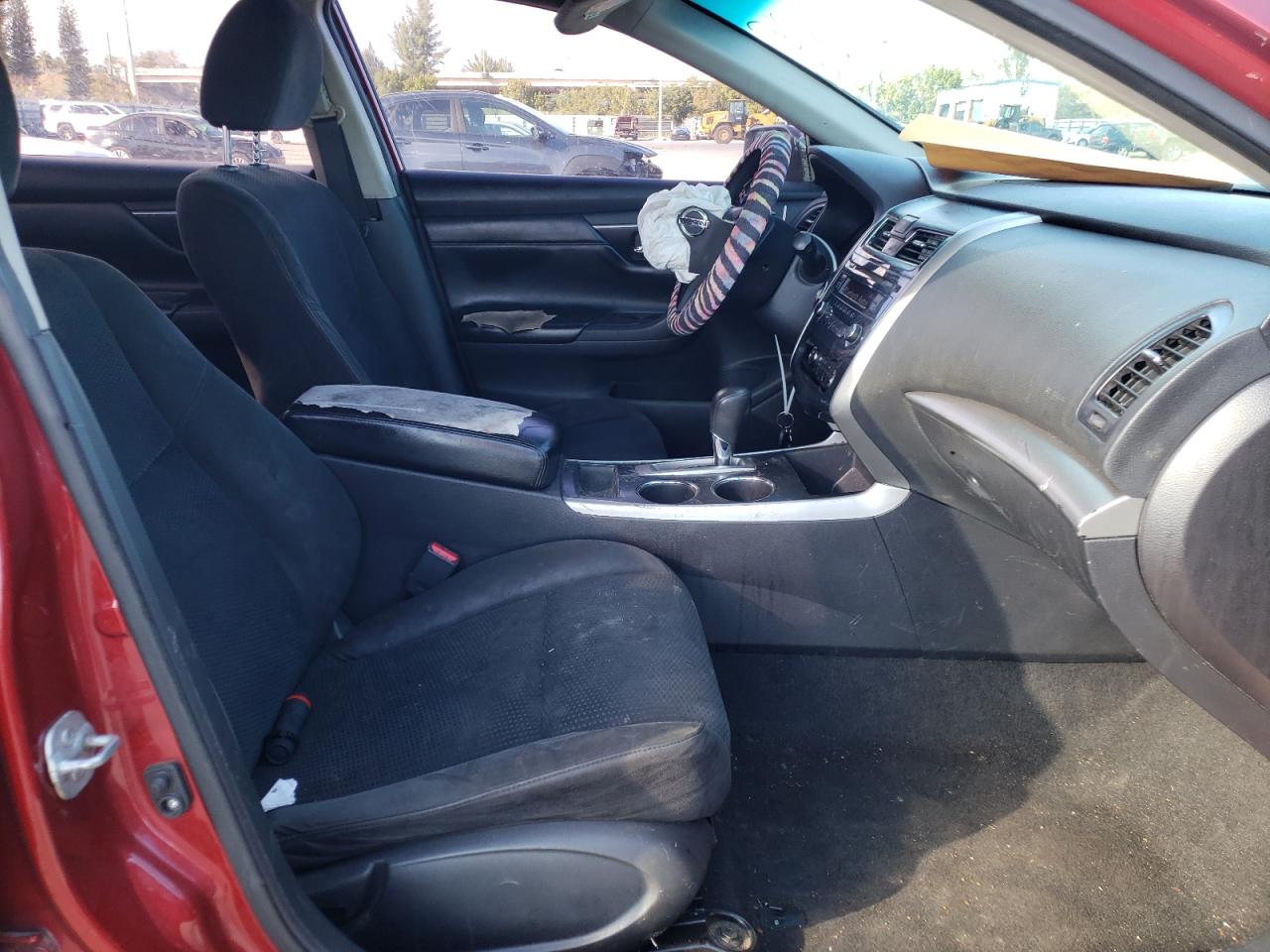 Photo 5 from auction – 2015 NISSAN ALTIMA 2.5 with VIN 1N4AL3AP8FC250110