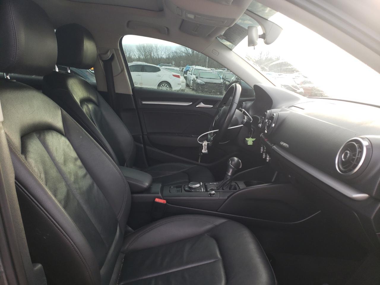 Photo 5 from auction – 2015 AUDI A3 PREMIUM with VIN WAUBFGFF1F1071347
