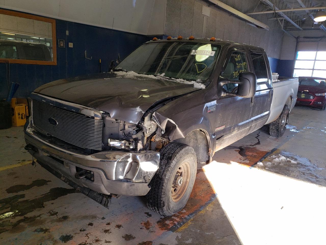 Photo 2 from auction – 2003 FORD F250 SUPER with VIN 1FTNW21P93EC11152
