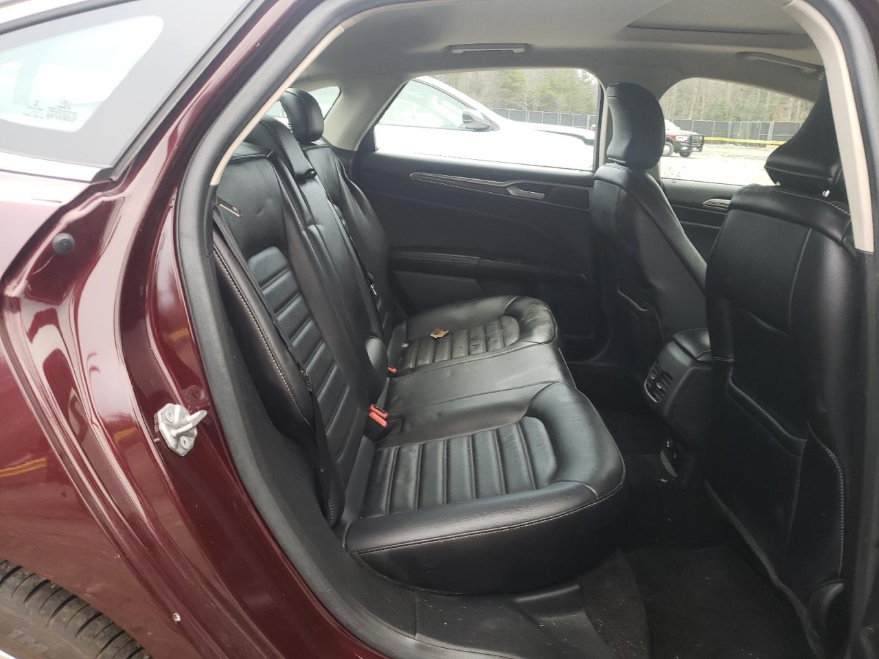 Photo 6 from auction – 2017 FORD FUSION SE with VIN 3FA6P0H97HR136569