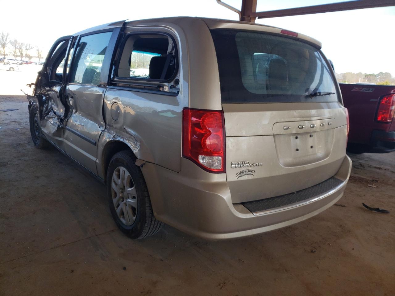 Photo 3 from auction – 2015 DODGE GRAND CARA with VIN 2C4RDGBG0FR687736