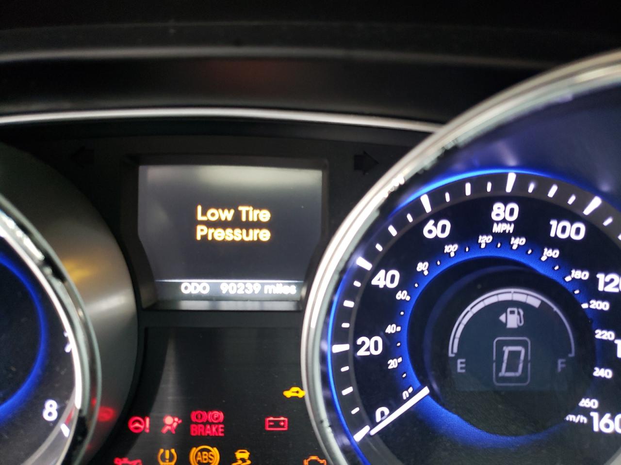 Photo 8 from auction – 2014 HYUNDAI SONATA SE with VIN 5NPEC4AC3EH904531