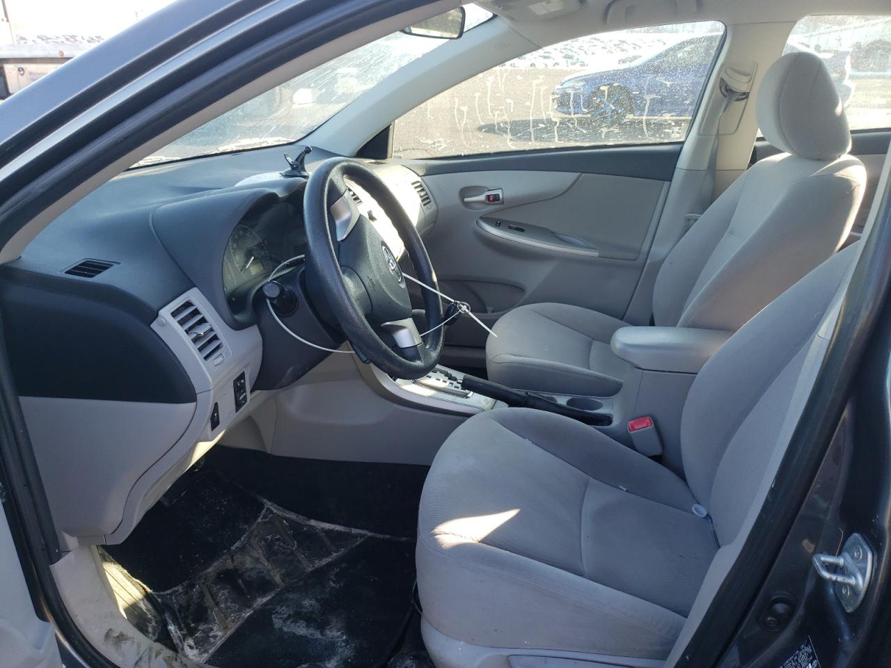 Photo 5 from auction – 2011 TOYOTA COROLLA BA with VIN JTDBU4EE3BJ105427