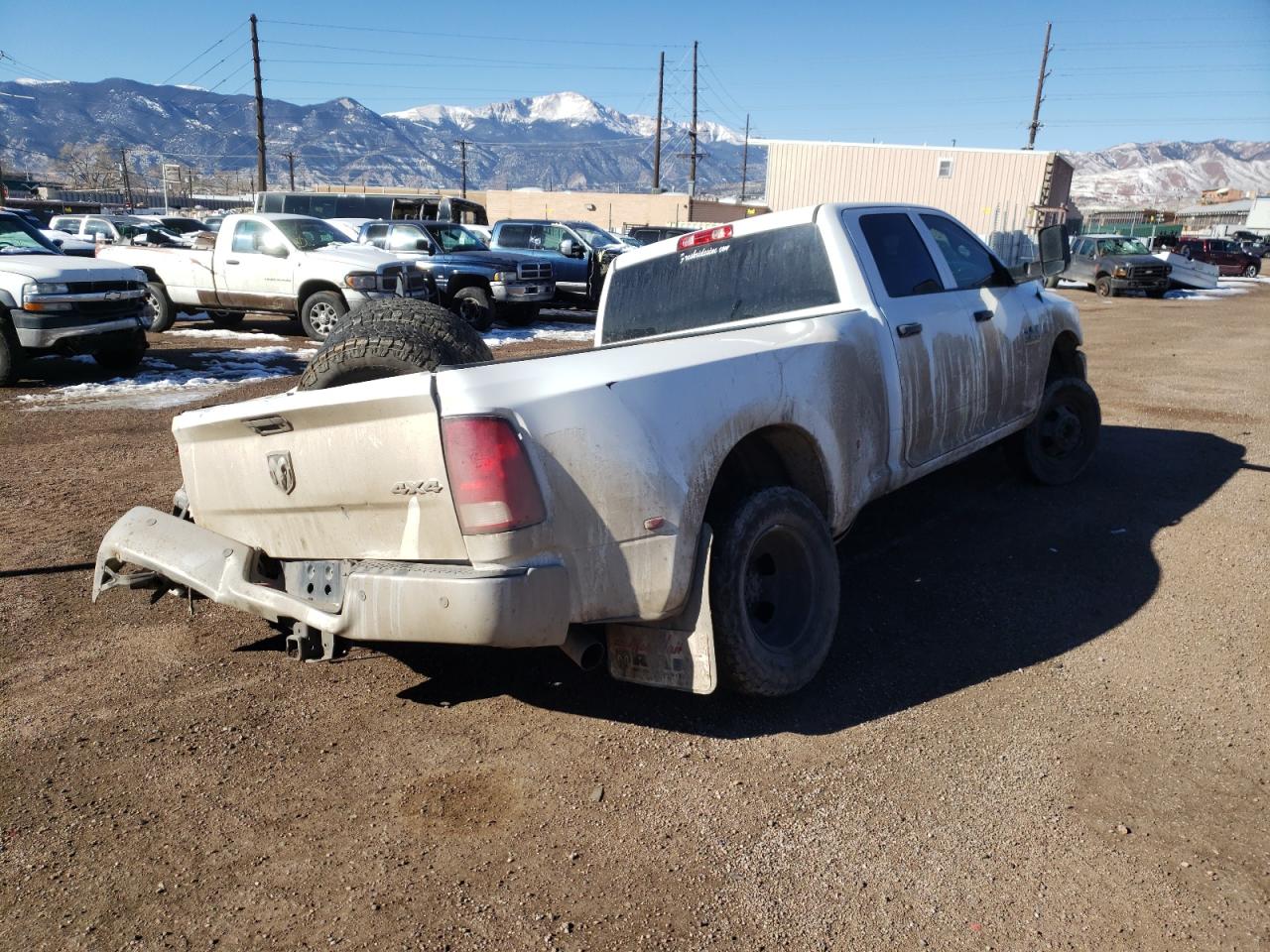 Photo 4 from auction – 2018 RAM 3500 ST with VIN 3C63RRGL2JG132947