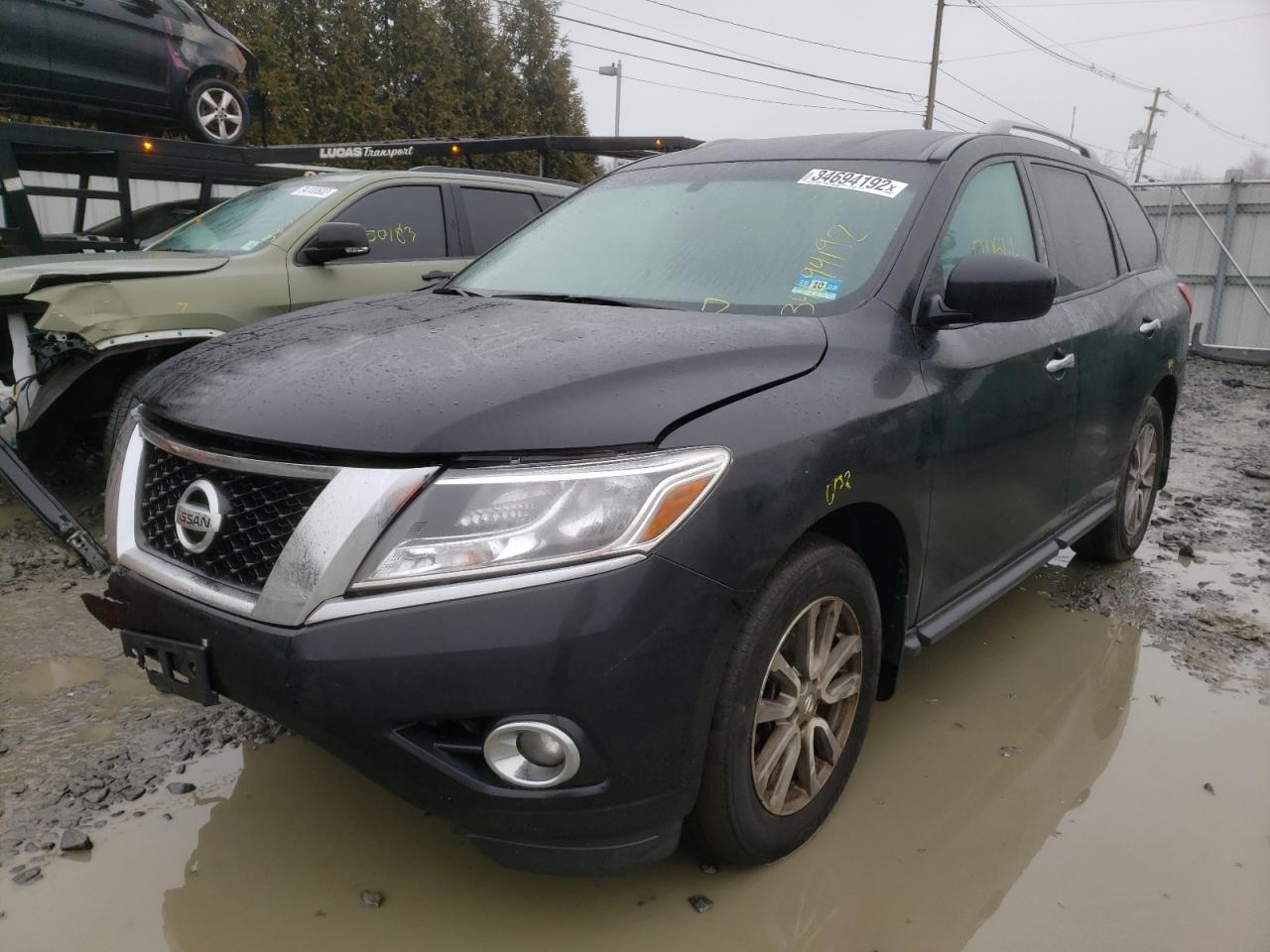 Photo 2 from auction – 2015 NISSAN PATHFINDER with VIN 5N1AR2MM4FC710329