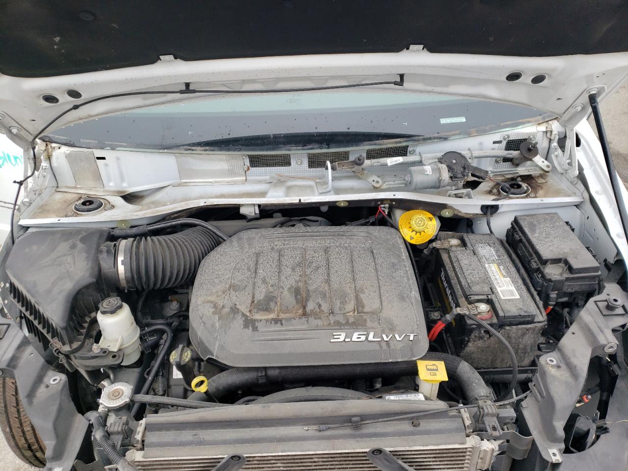 Photo 7 from auction – 2015 CHRYSLER TOWN & COU with VIN 2C4RC1BG9FR637594