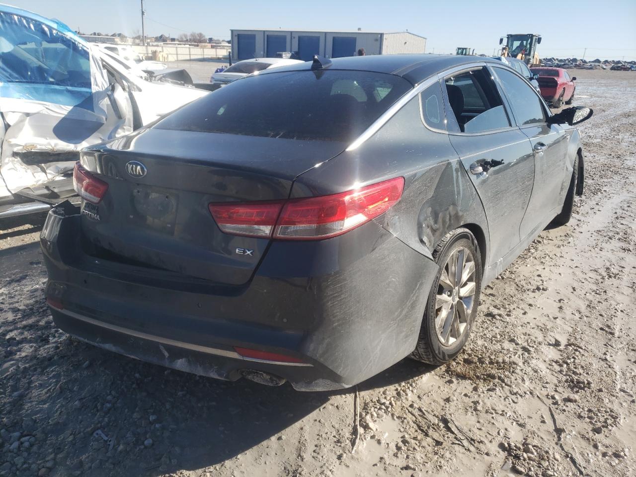 Photo 4 from auction – 2016 KIA OPTIMA EX with VIN 5XXGU4L3XGG092503