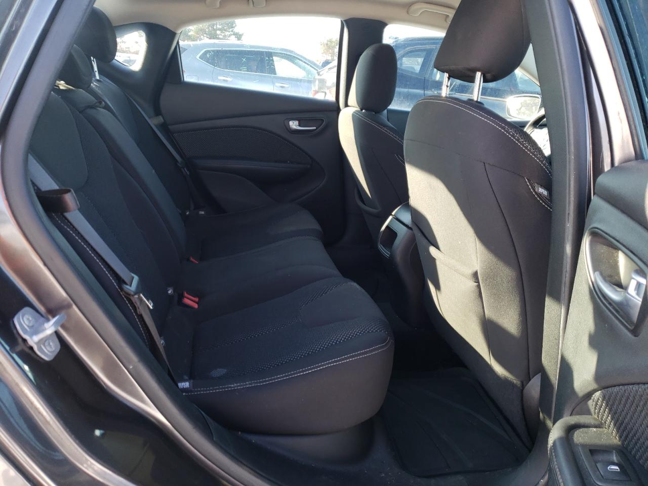 Photo 6 from auction – 2014 DODGE DART SXT with VIN 1C3CDFBB6ED831672